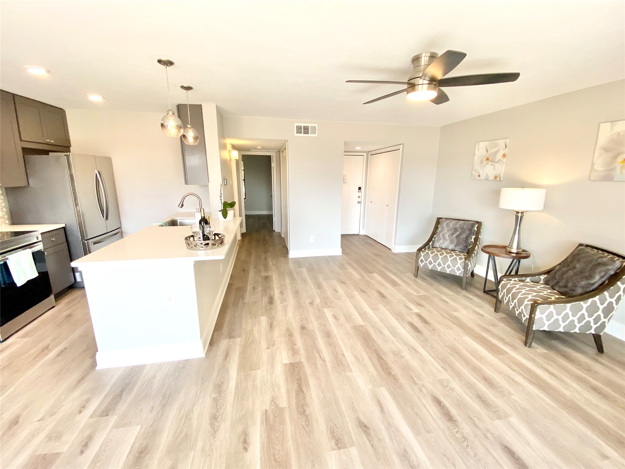 2505 Wedglea Drive Dallas TX 75211