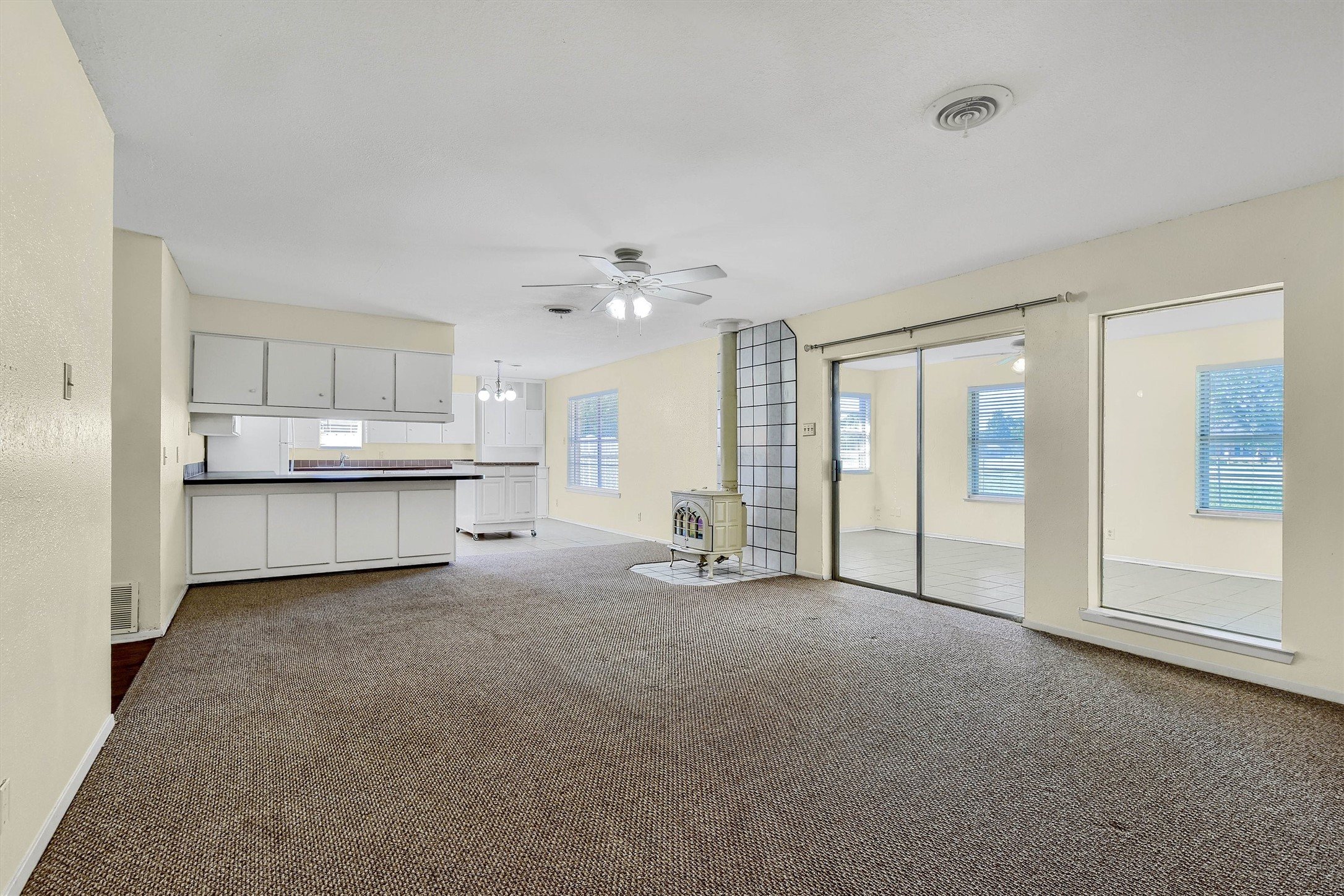 910 Kiowa Drive W Lake Kiowa TX 76240