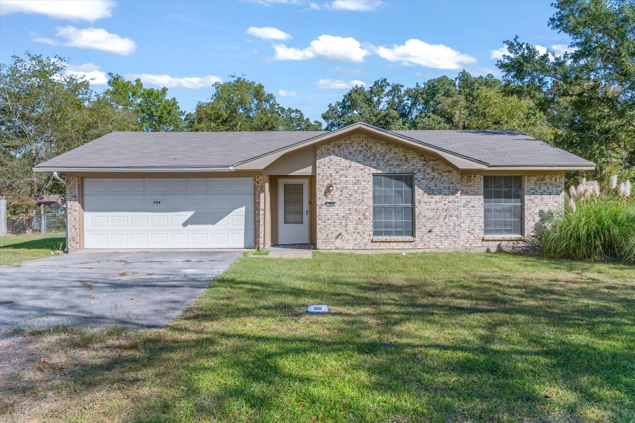 908 W State Highway 243 Canton TX 75103