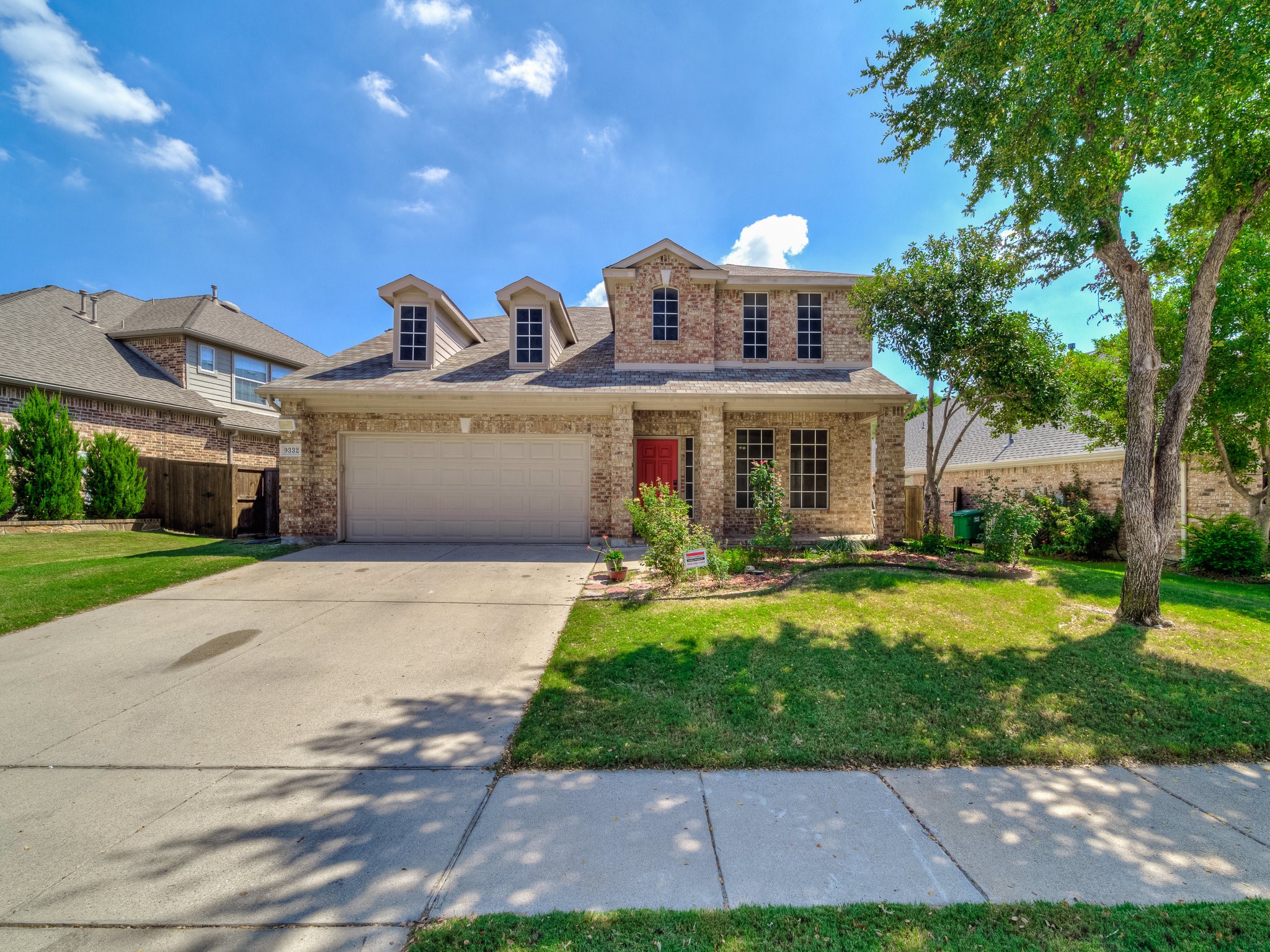 9332 Granger Lane Fort Worth TX 76244