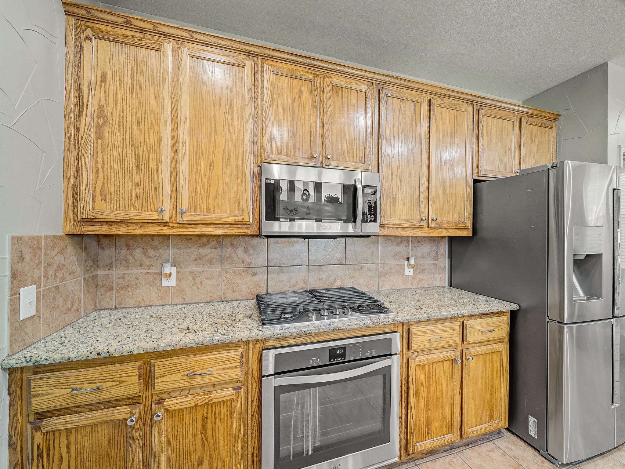 9332 Granger Lane Fort Worth TX 76244