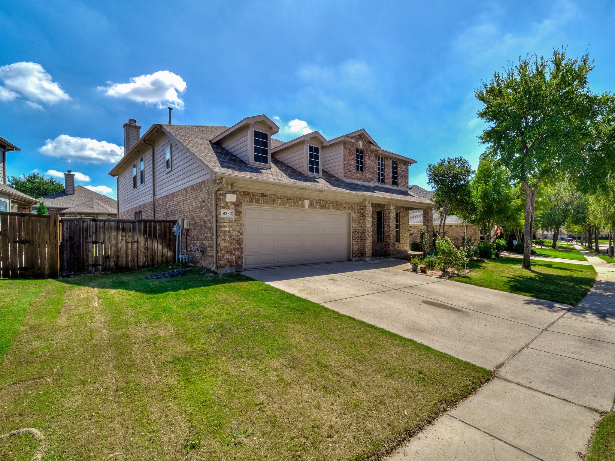 9332 Granger Lane Fort Worth TX 76244