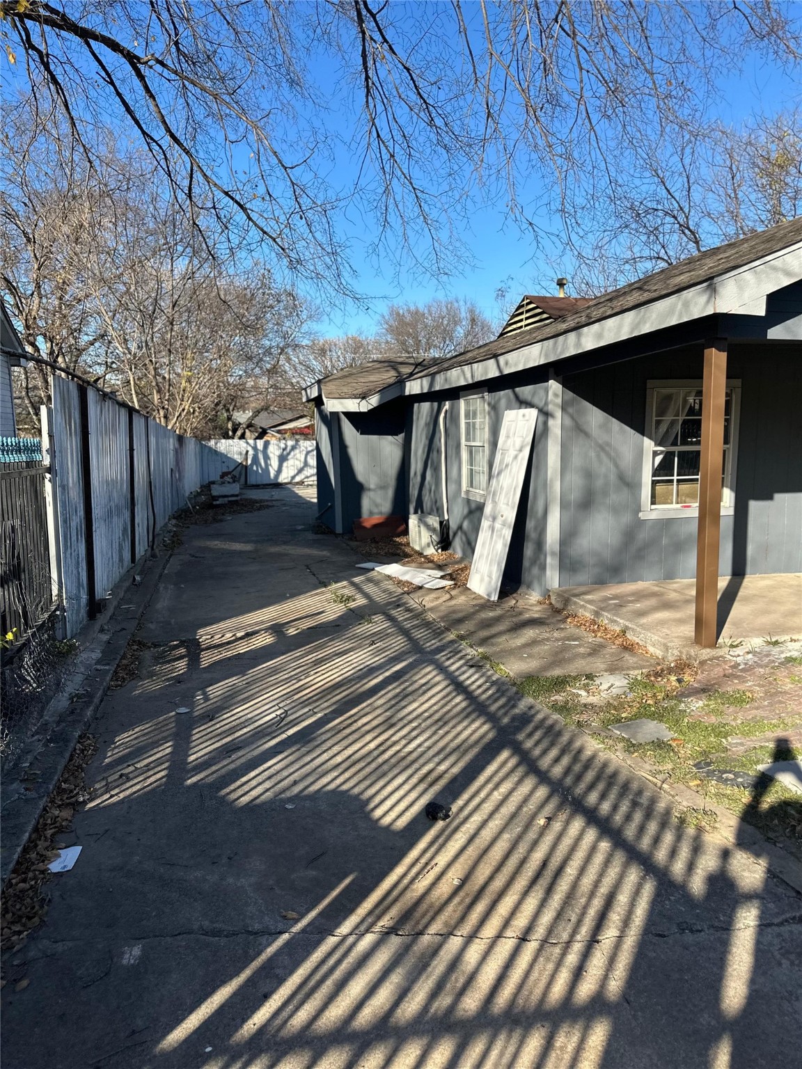 1117 E Harvey Avenue Fort Worth TX 76104