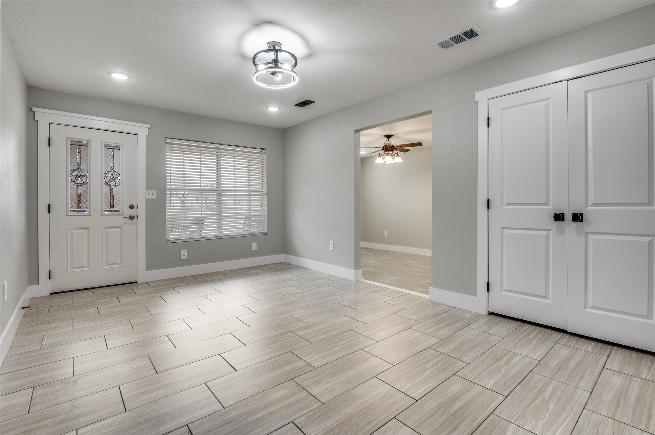 1326 Johns Avenue Lancaster TX 75134