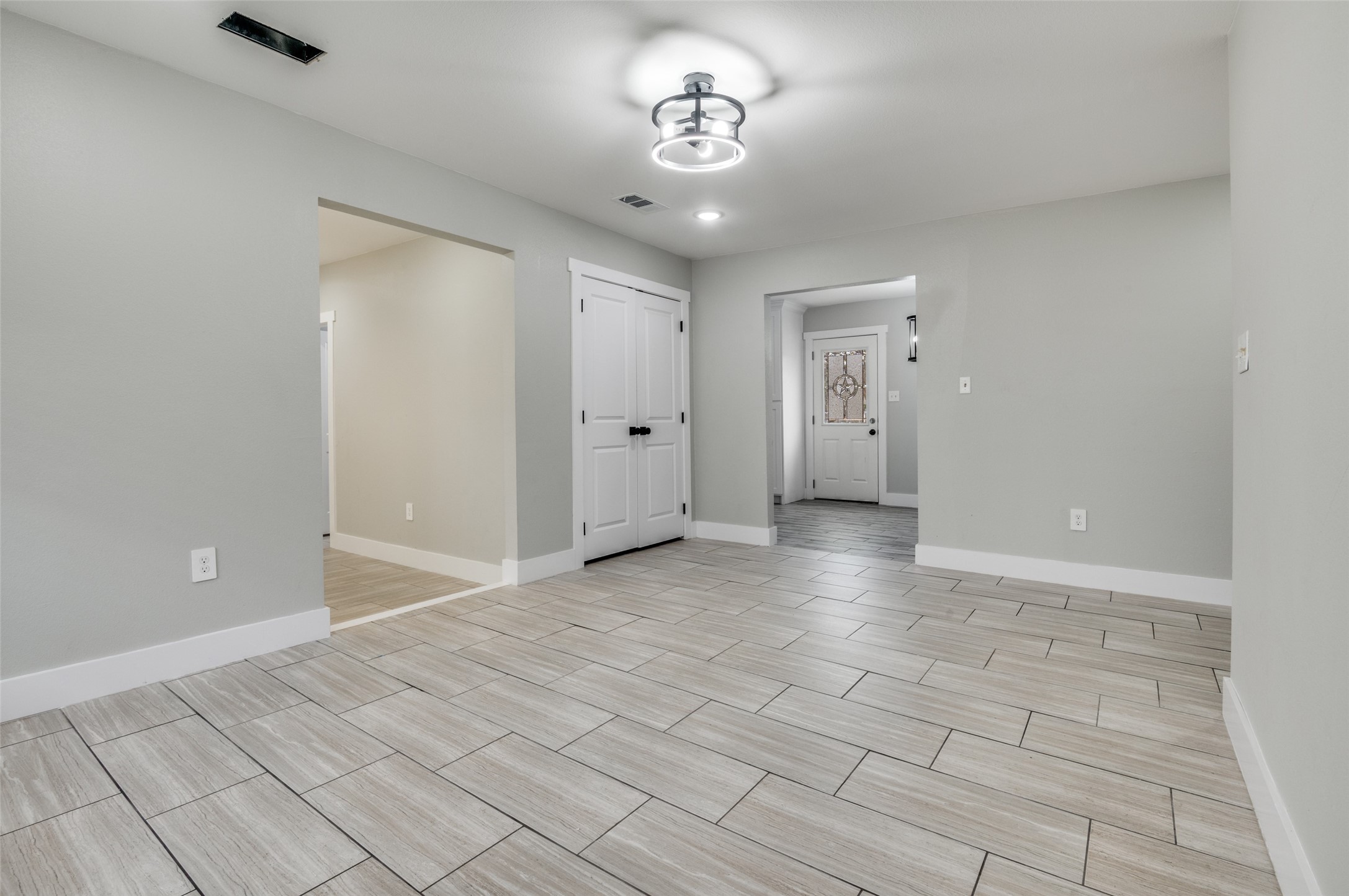 1326 Johns Avenue Lancaster TX 75134
