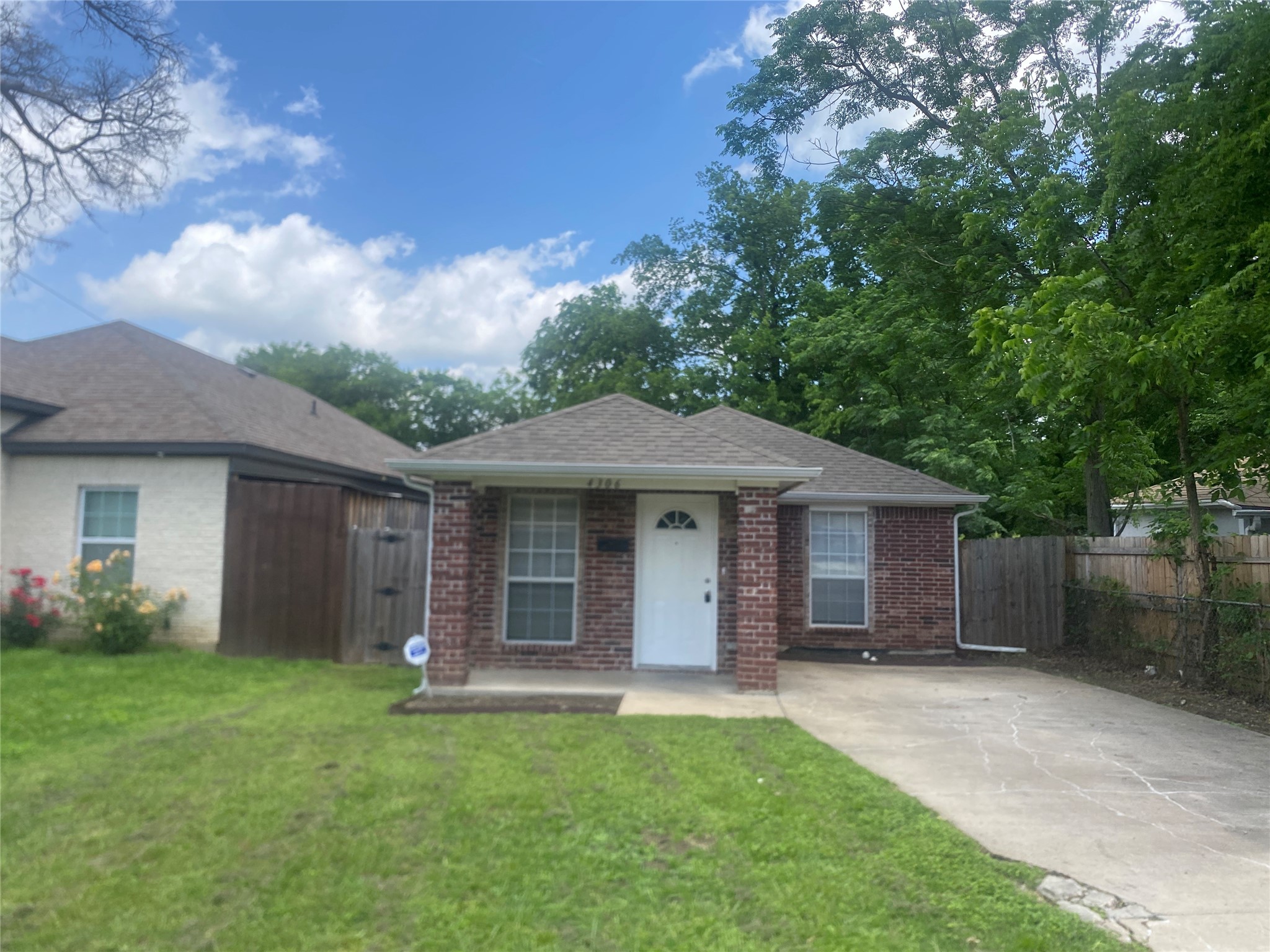 4306 Landrum Avenue Dallas TX 75216