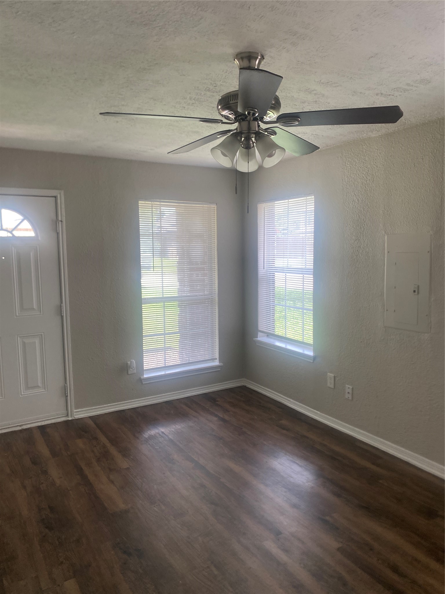 4306 Landrum Avenue Dallas TX 75216