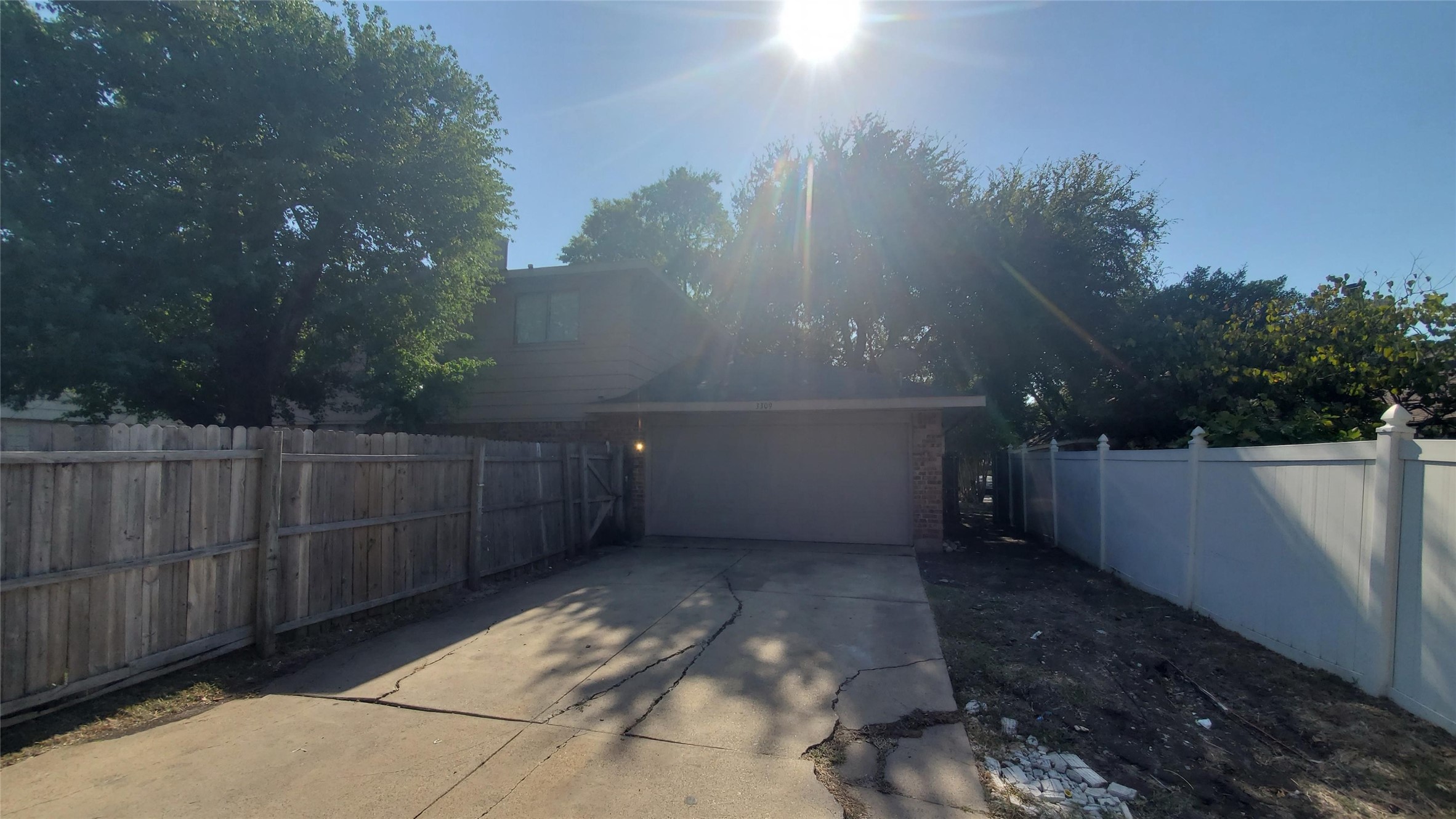 3309 Courtland Place Garland TX 75040