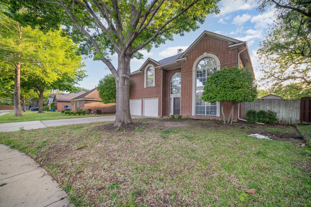 1908 Wood Crest Drive Grapevine TX 76051