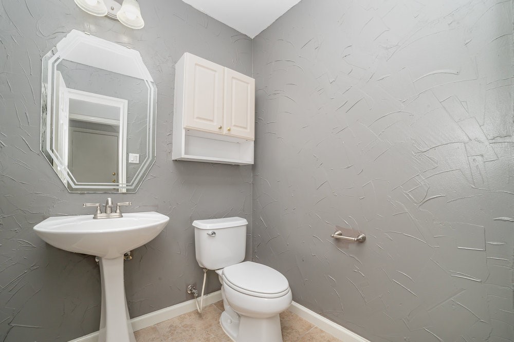 1908 Wood Crest Drive Grapevine TX 76051
