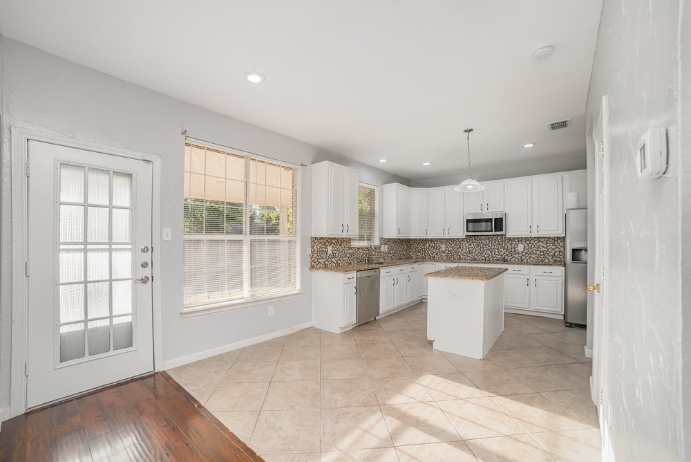 1908 Wood Crest Drive Grapevine TX 76051
