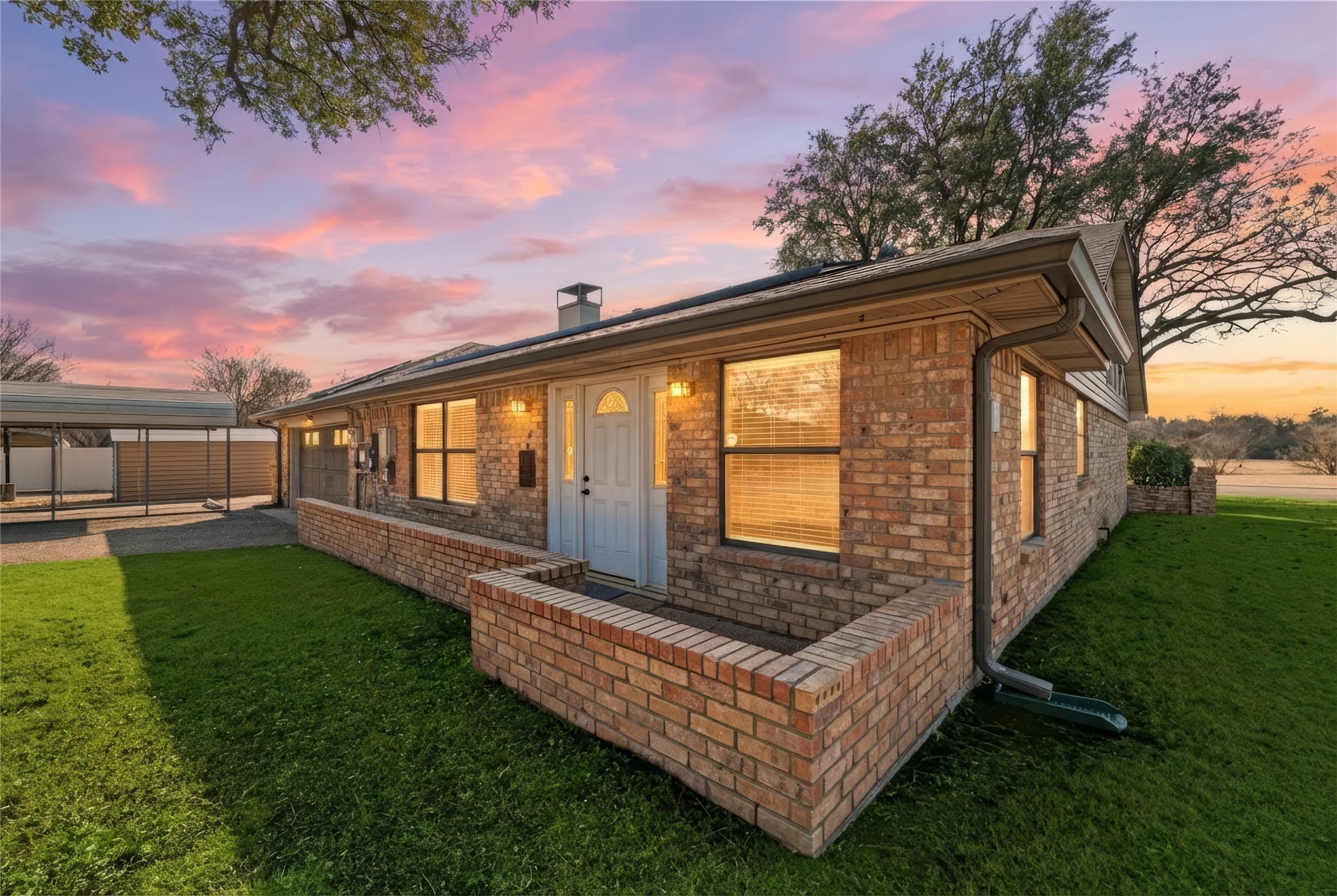 322 N Greenstone Lane Duncanville TX 75116