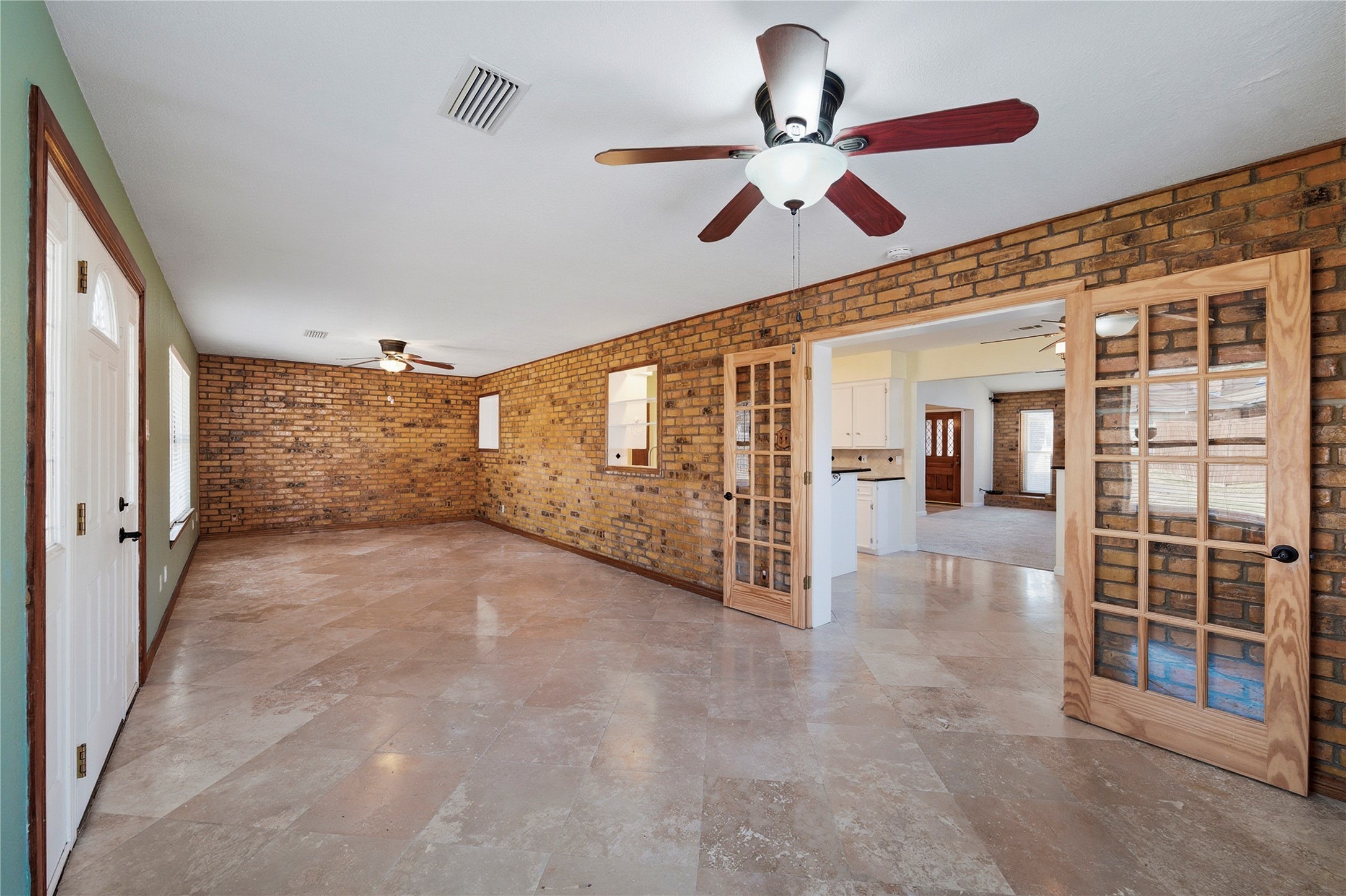 322 N Greenstone Lane Duncanville TX 75116