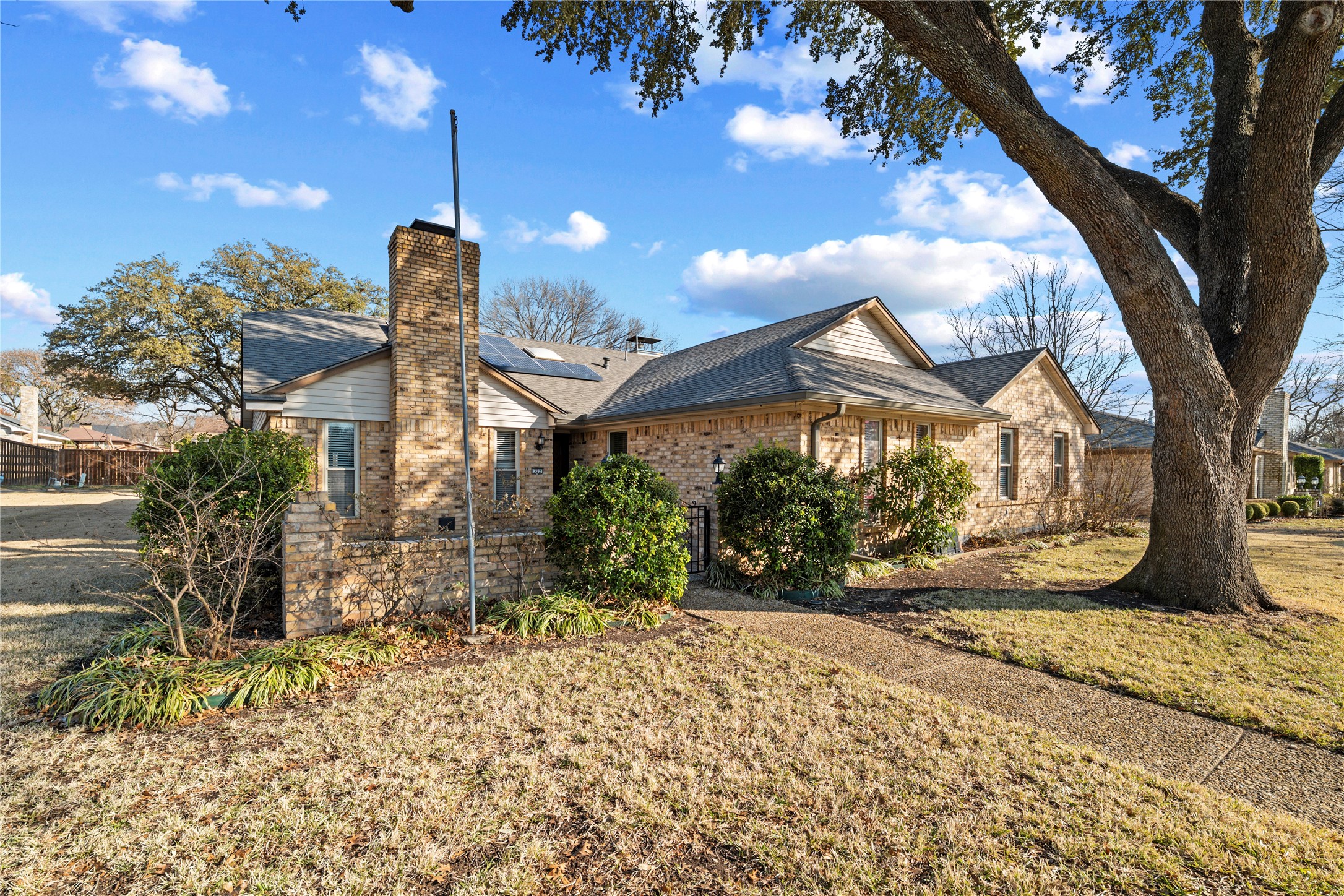 322 N Greenstone Lane Duncanville TX 75116
