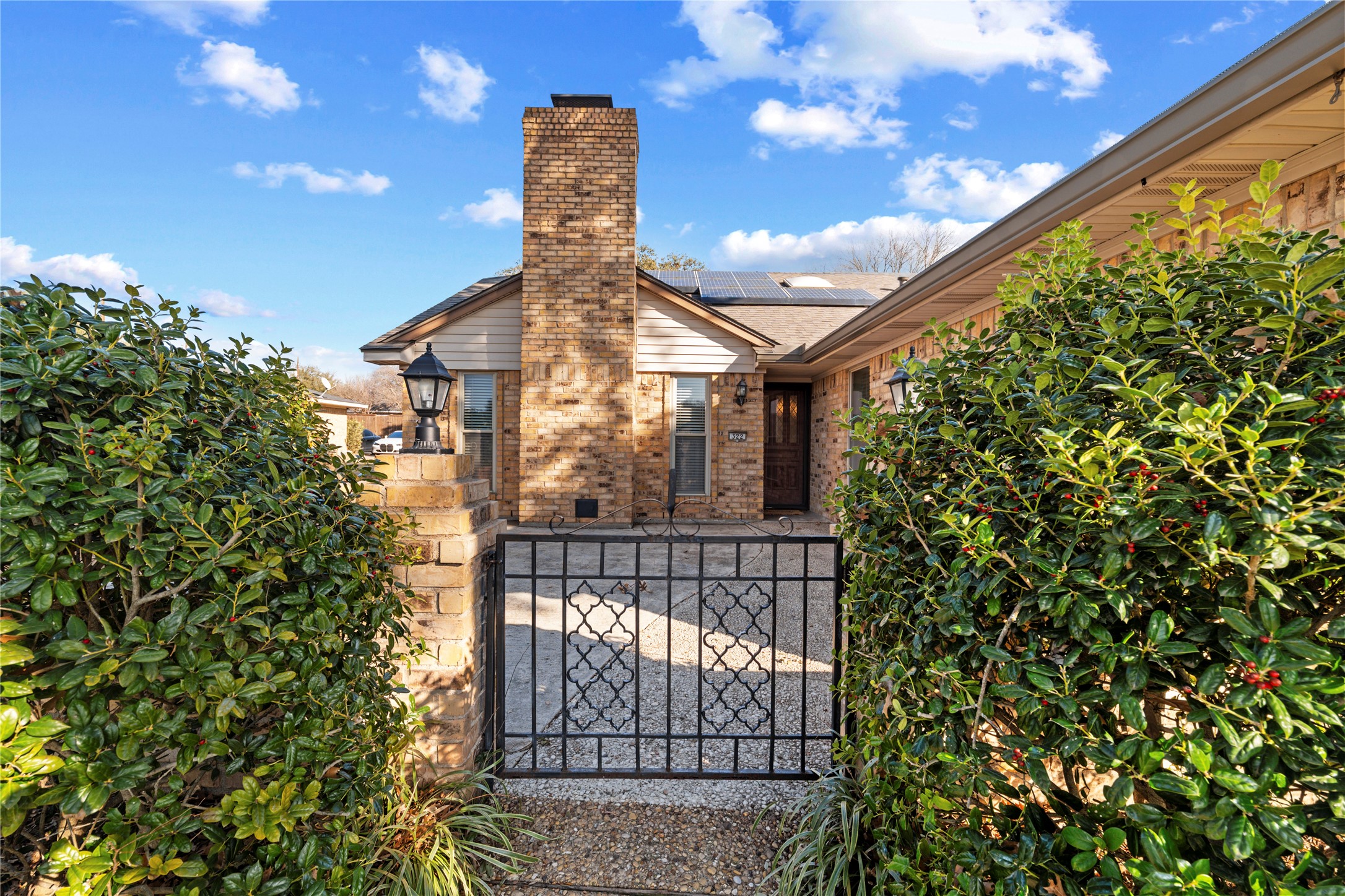 322 N Greenstone Lane Duncanville TX 75116