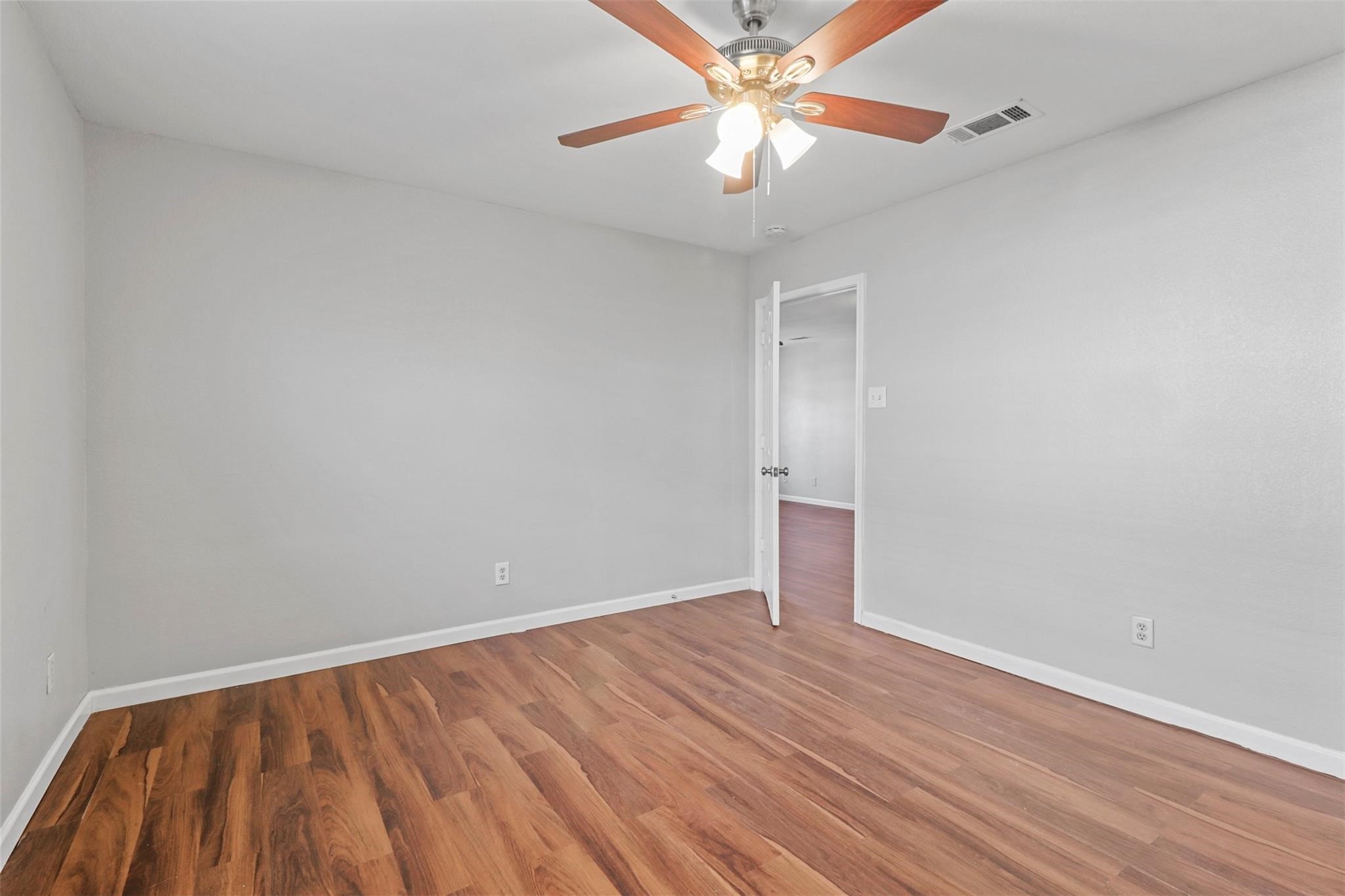 1716 Manor Garden Greenville TX 75401