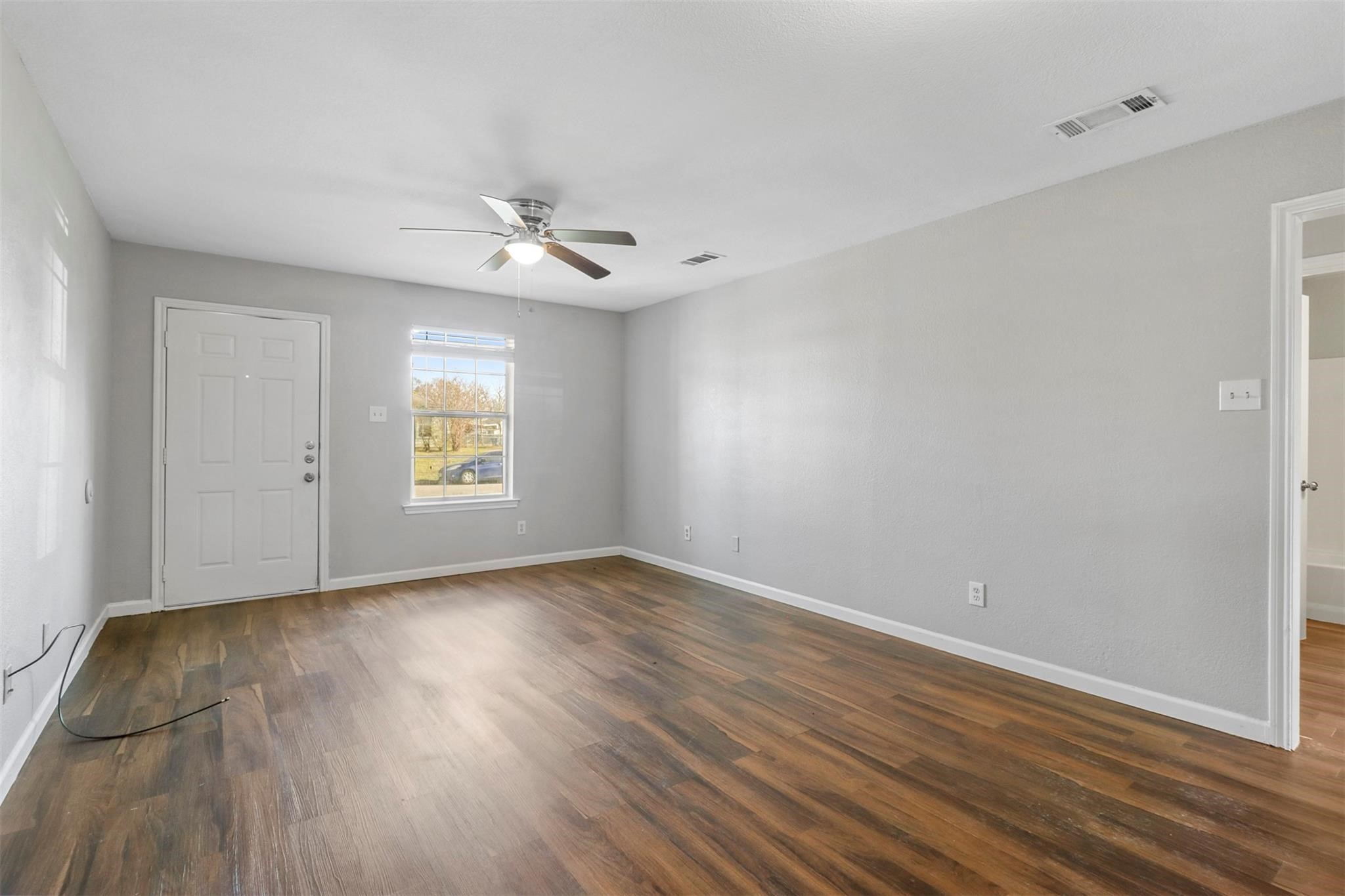 1716 Manor Garden Greenville TX 75401