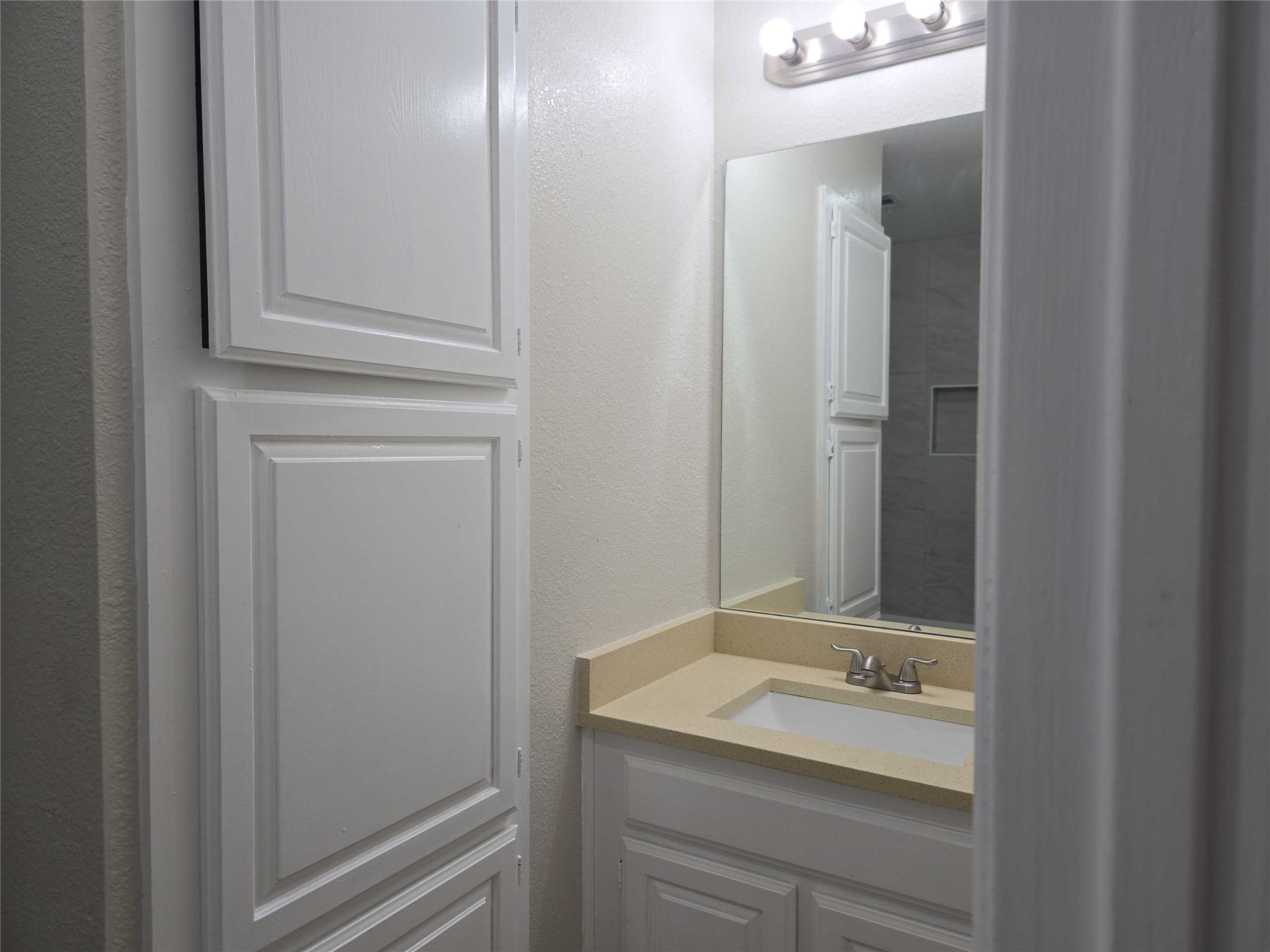 1501 Cedar Elm Drive Euless TX 76039