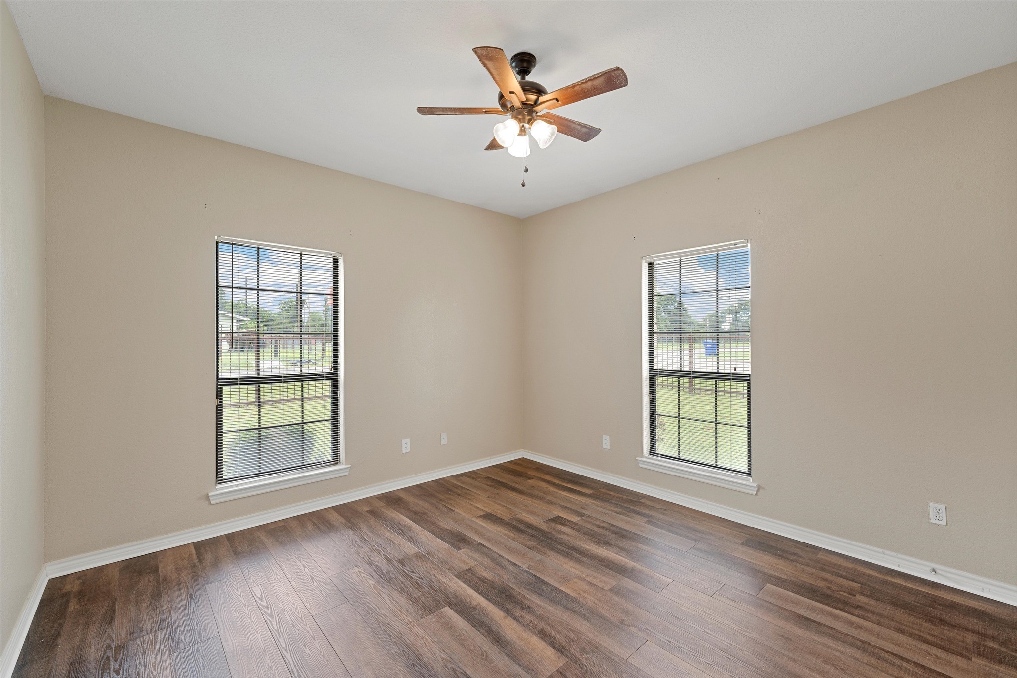 2528 S 3rd Street Waco TX 76706