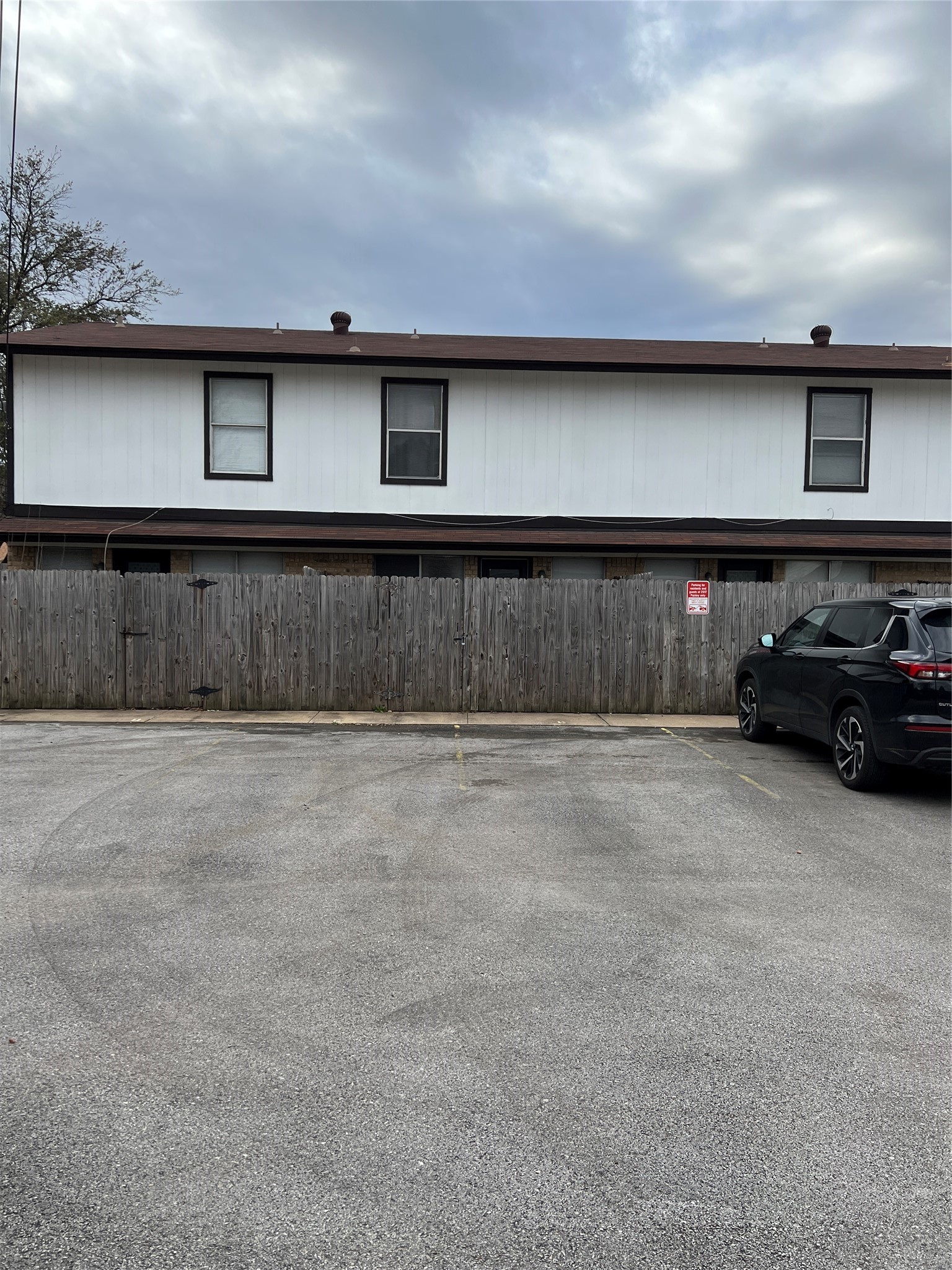 2017 Paisley Drive Arlington TX 76015