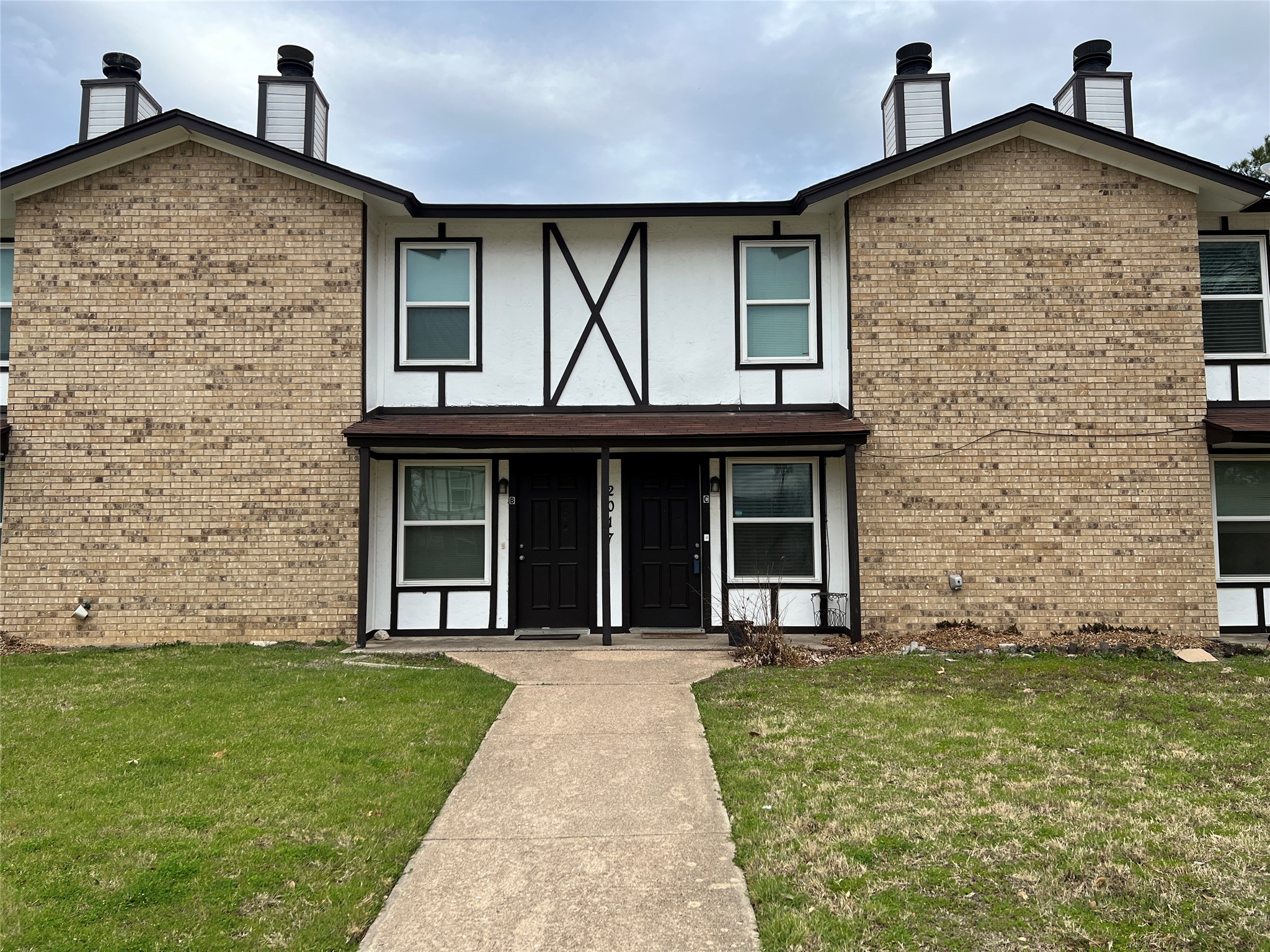 2017 Paisley Drive Arlington TX 76015