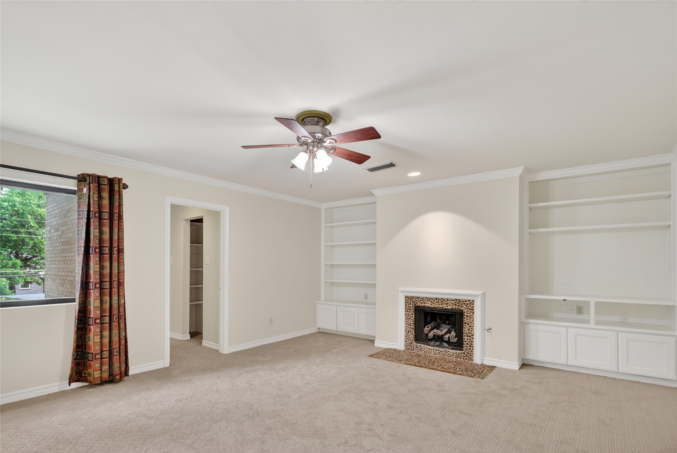 5713 Pershing Avenue Fort Worth TX 76107