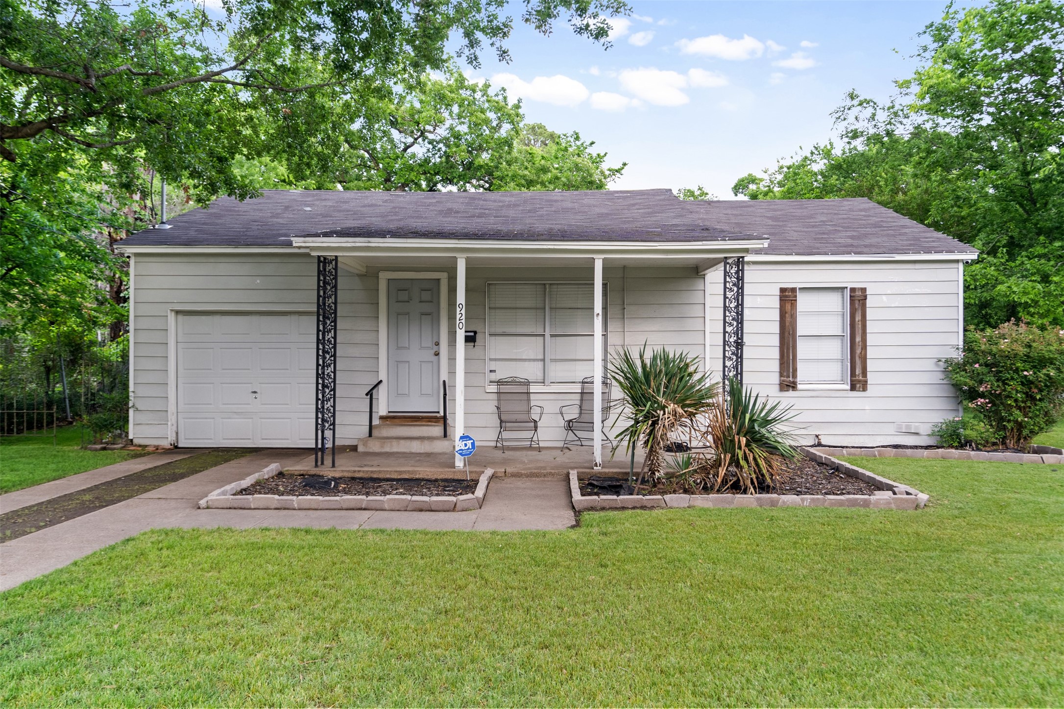 920 N Virginia Street Terrell TX 75160
