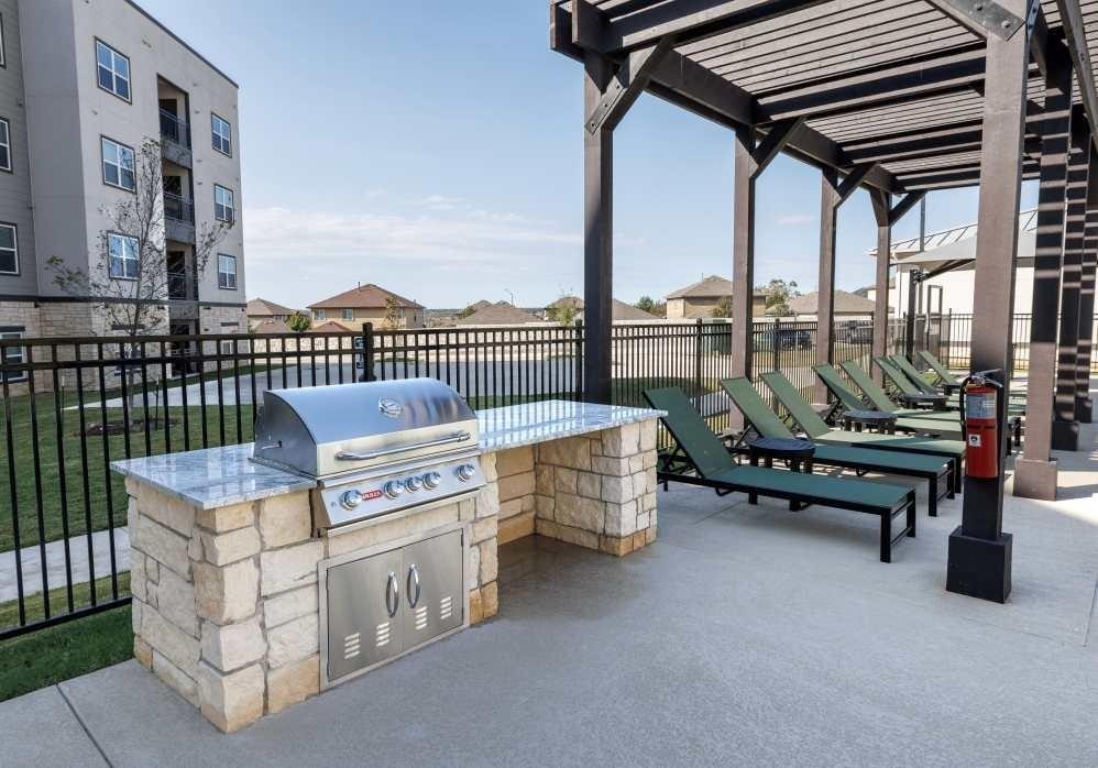 2551 N Guadalupe Street Seguin TX 78155