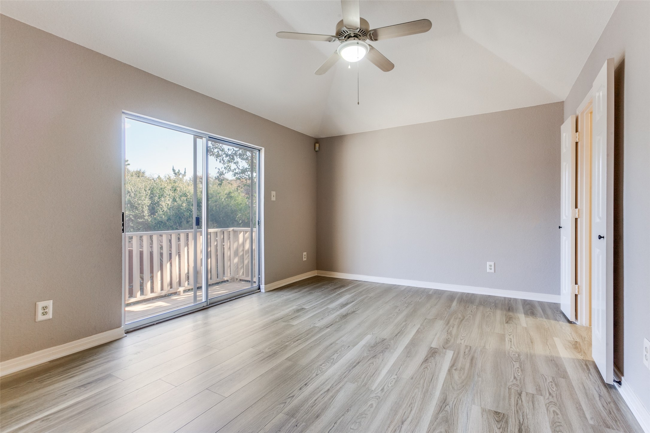 4004 Winter Park Lane Addison TX 75001