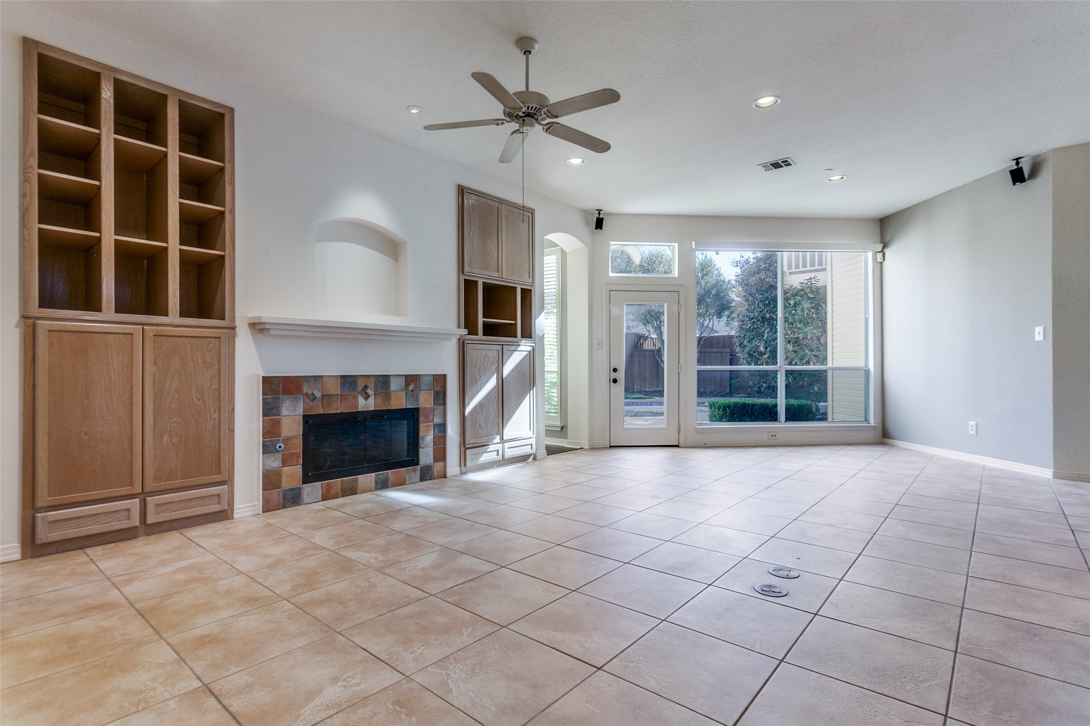 4004 Winter Park Lane Addison TX 75001