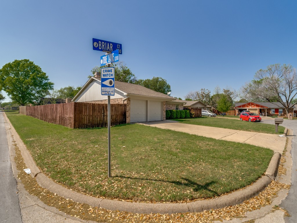 1108 Briar Court Benbrook TX 76126
