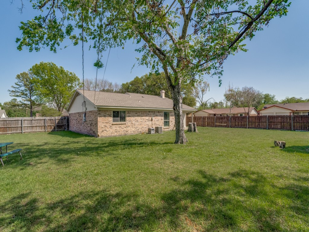 1108 Briar Court Benbrook TX 76126