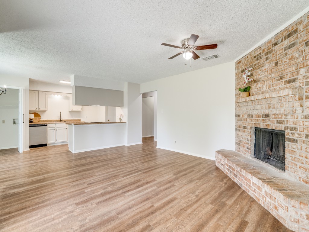 1108 Briar Court Benbrook TX 76126