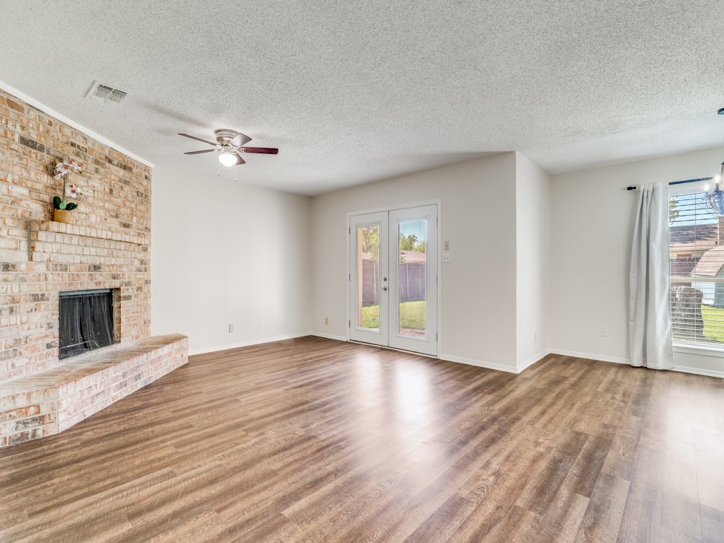 1108 Briar Court Benbrook TX 76126