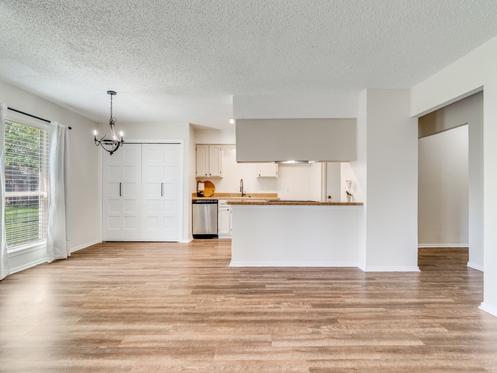 1108 Briar Court Benbrook TX 76126