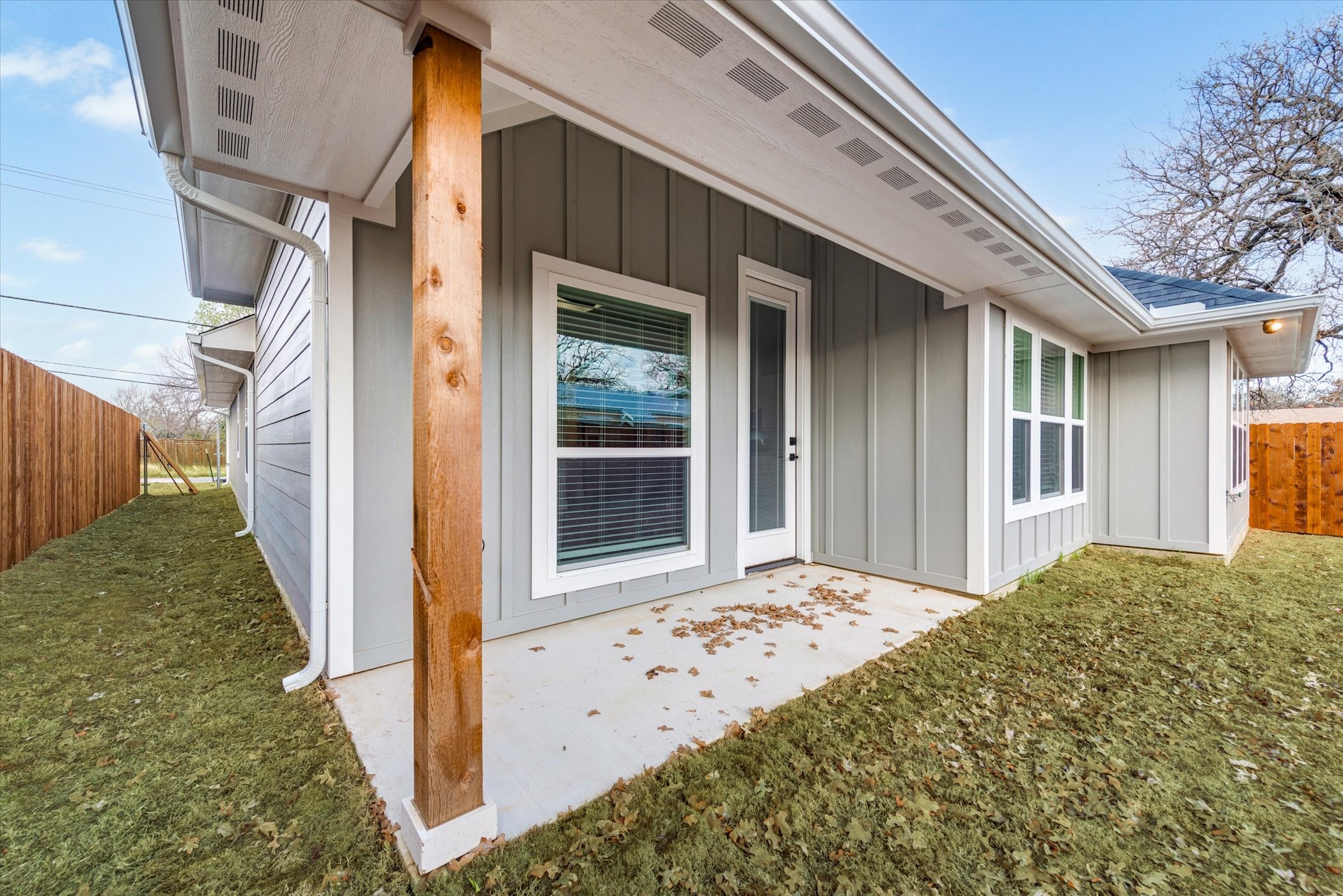 6818 Smithfield Road North Richland Hills TX 76182