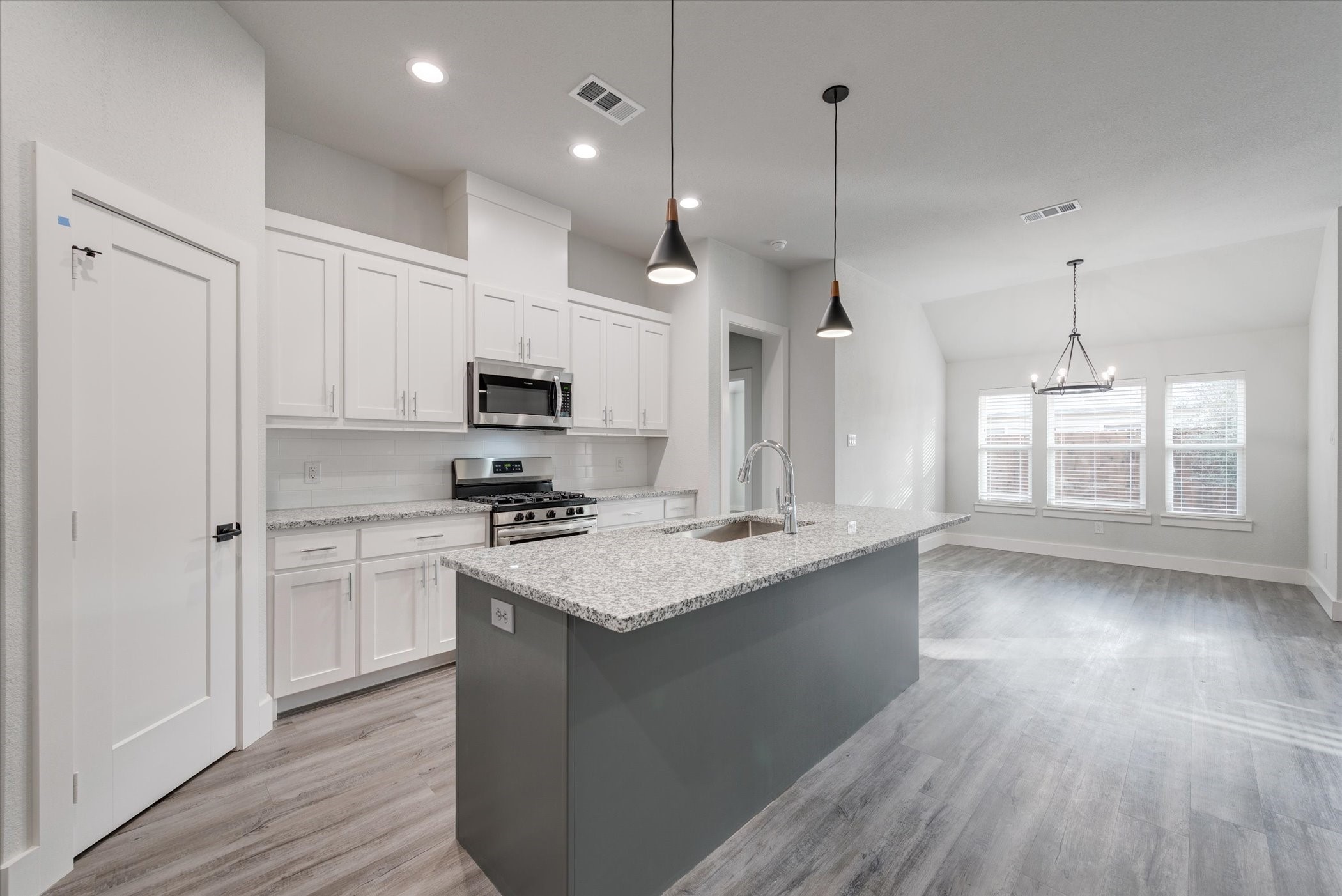 6818 Smithfield Road North Richland Hills TX 76182