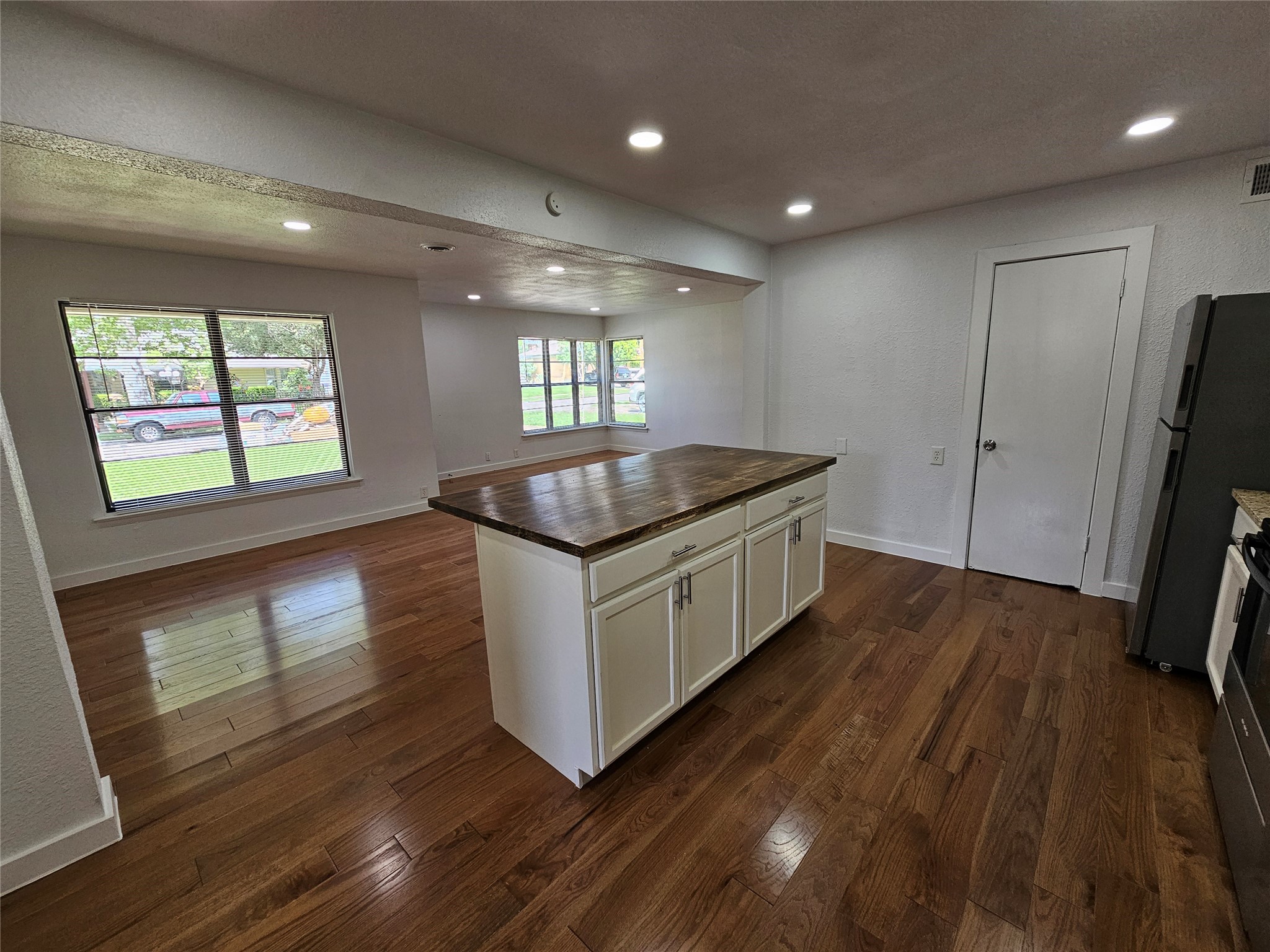 2402 Housley Drive Dallas TX 75228