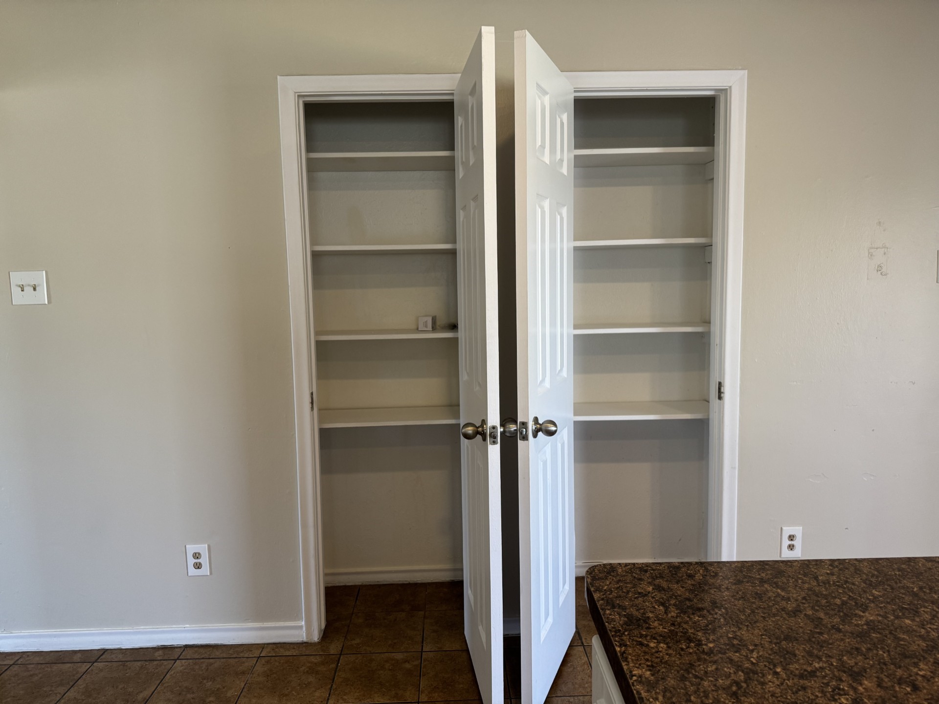 705 Kingsbridge Drive Garland TX 75040