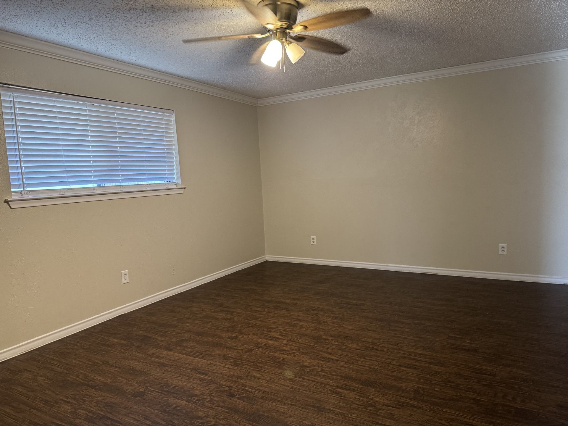 705 Kingsbridge Drive Garland TX 75040