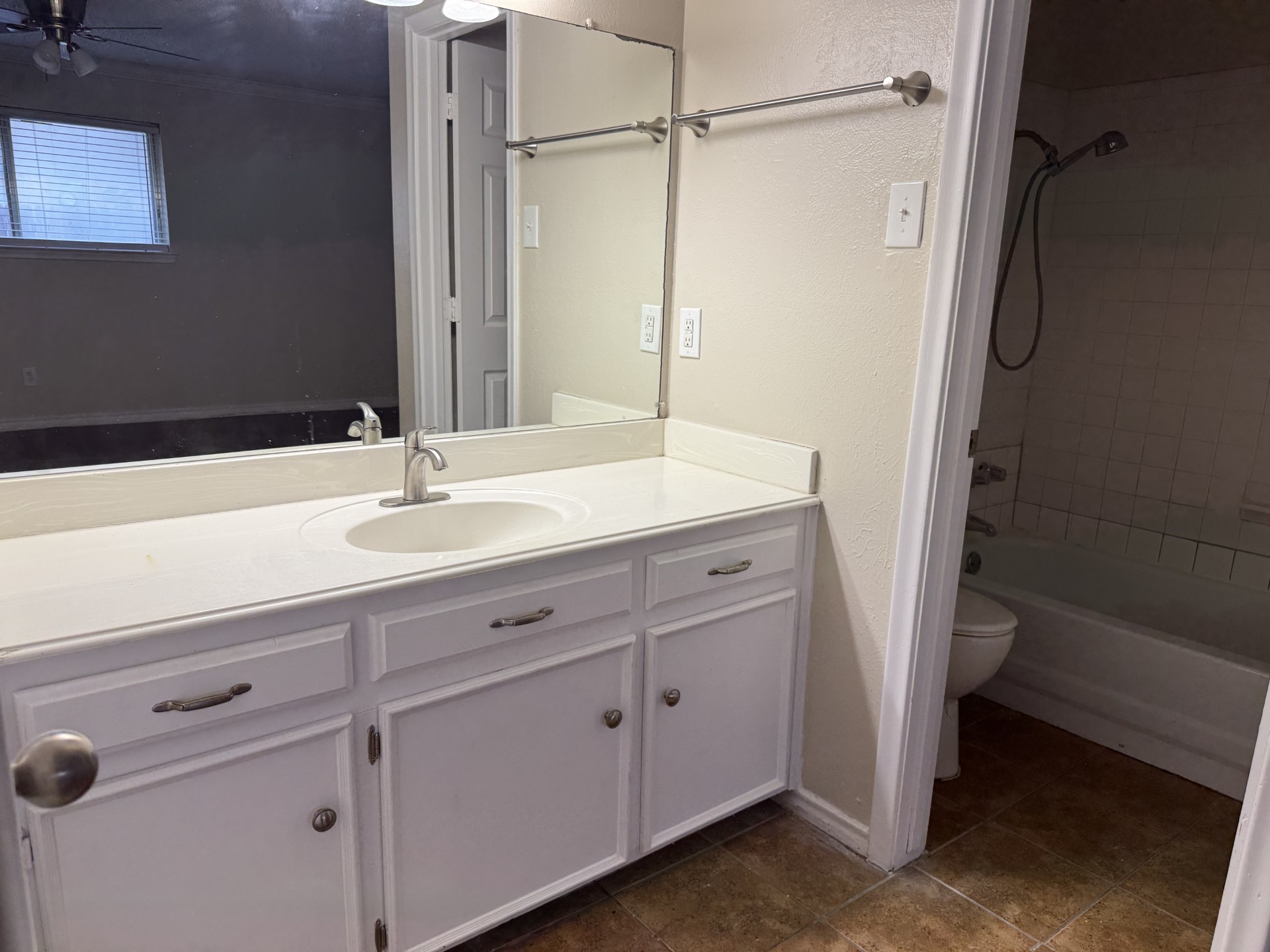 705 Kingsbridge Drive Garland TX 75040