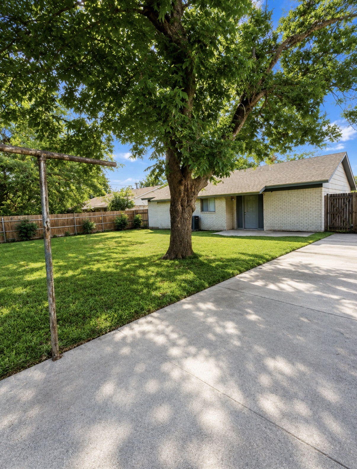 2509 Reever Street Arlington TX 76010