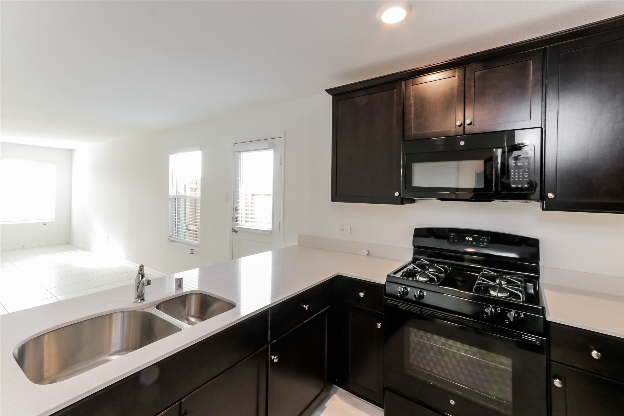 3101 Helix Bay Drive Crandall TX 75114