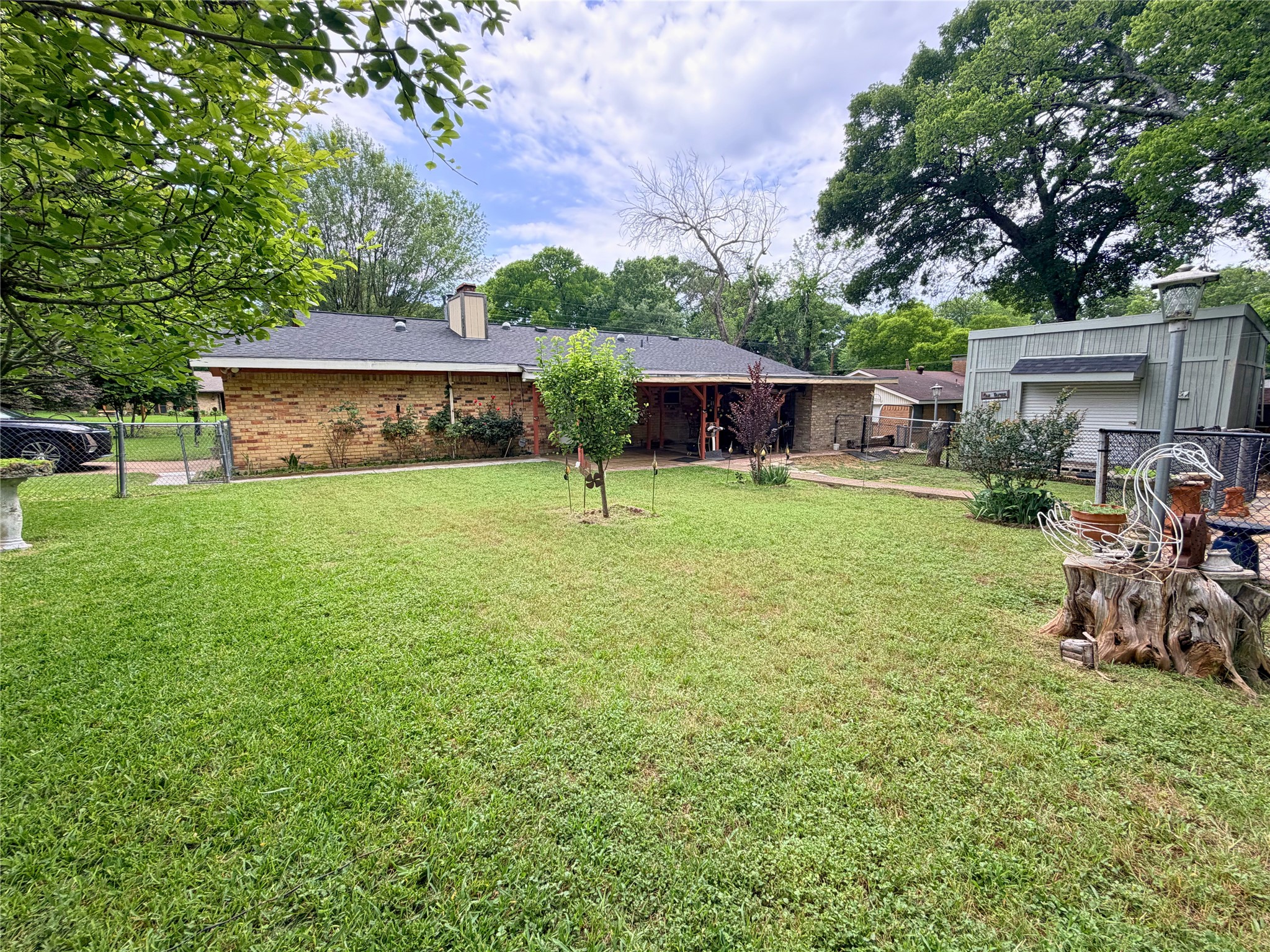 1226 Linkwood Lane Lancaster TX 75146