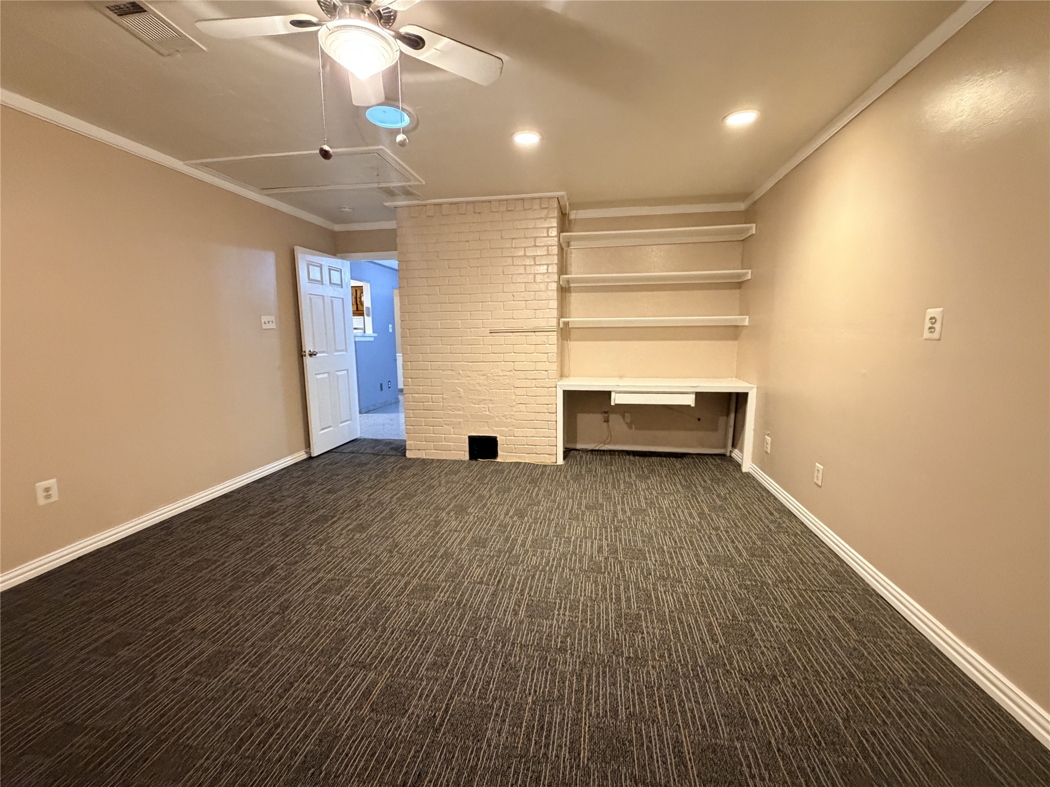 1226 Linkwood Lane Lancaster TX 75146