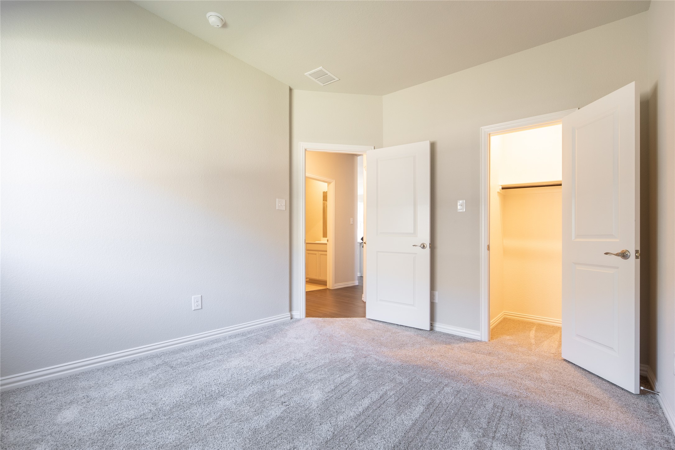 1904 Cinnamon Trail Aubrey TX 76227