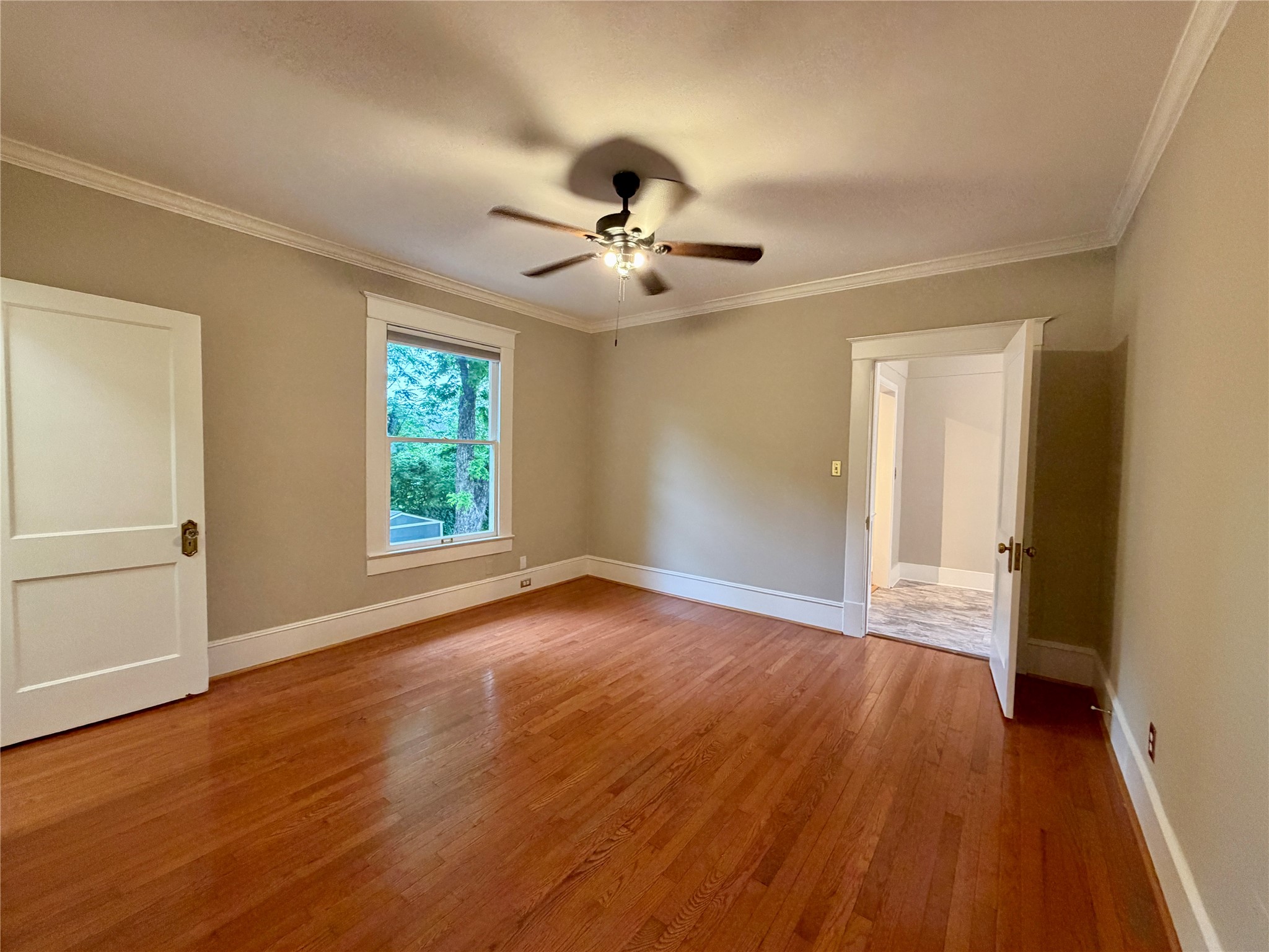 4527 Worth Street Dallas TX 75246