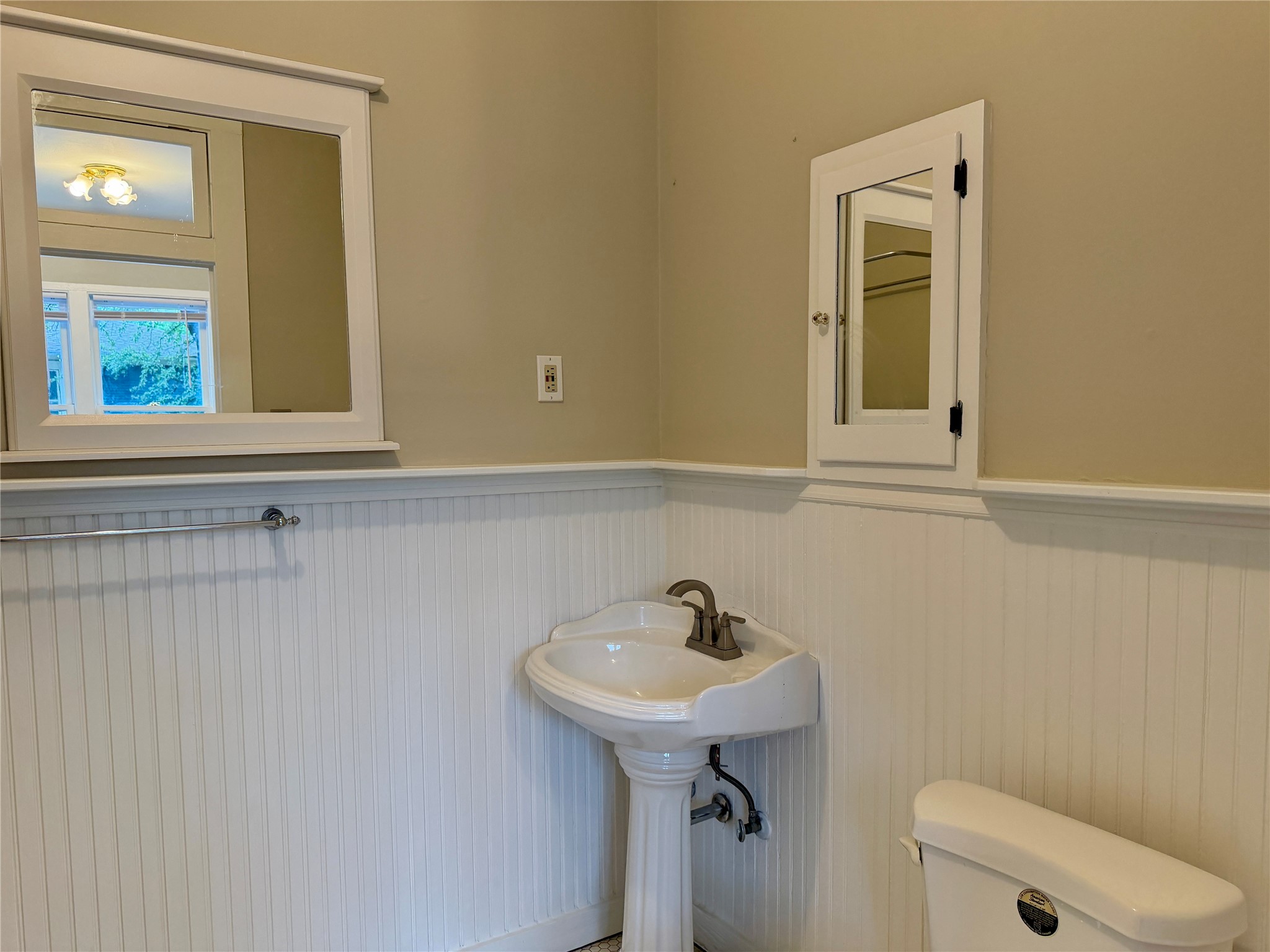 4527 Worth Street Dallas TX 75246