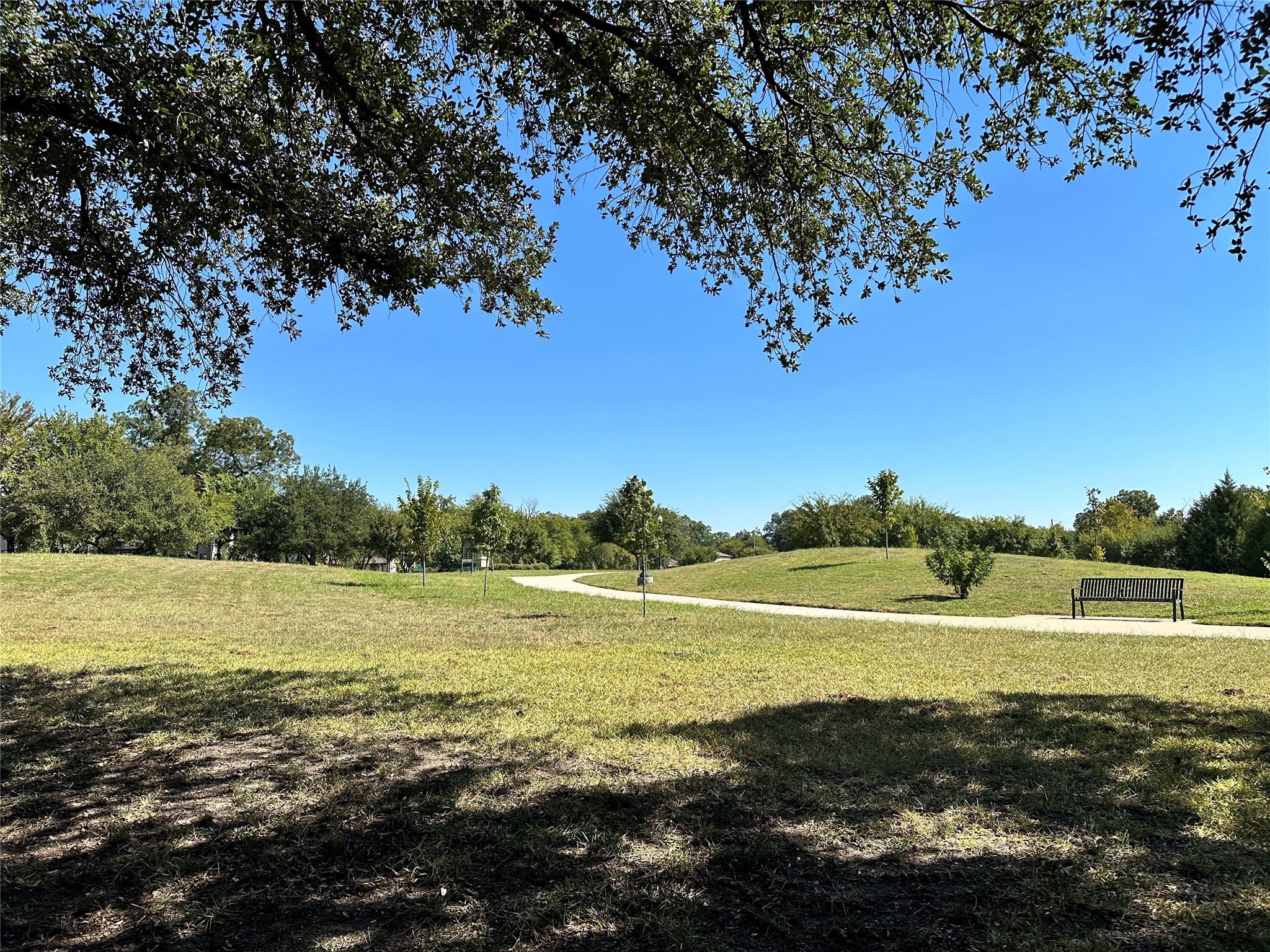 4527 Worth Street Dallas TX 75246