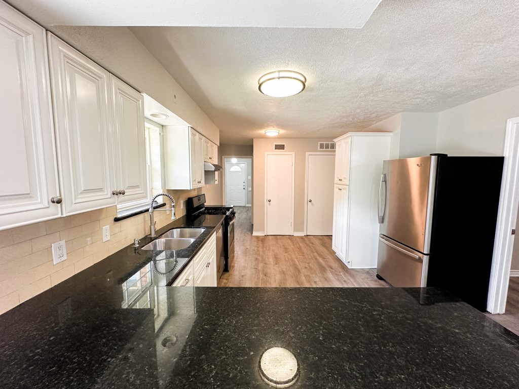 6461 Danbury Lane Dallas TX 75214